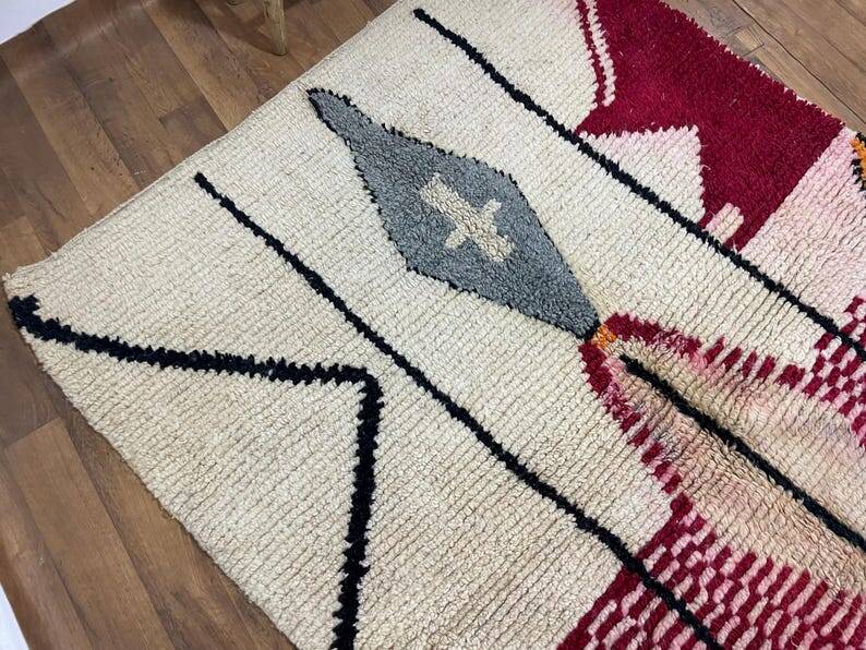 Handwoven colored wool apis boujad 150/250cm