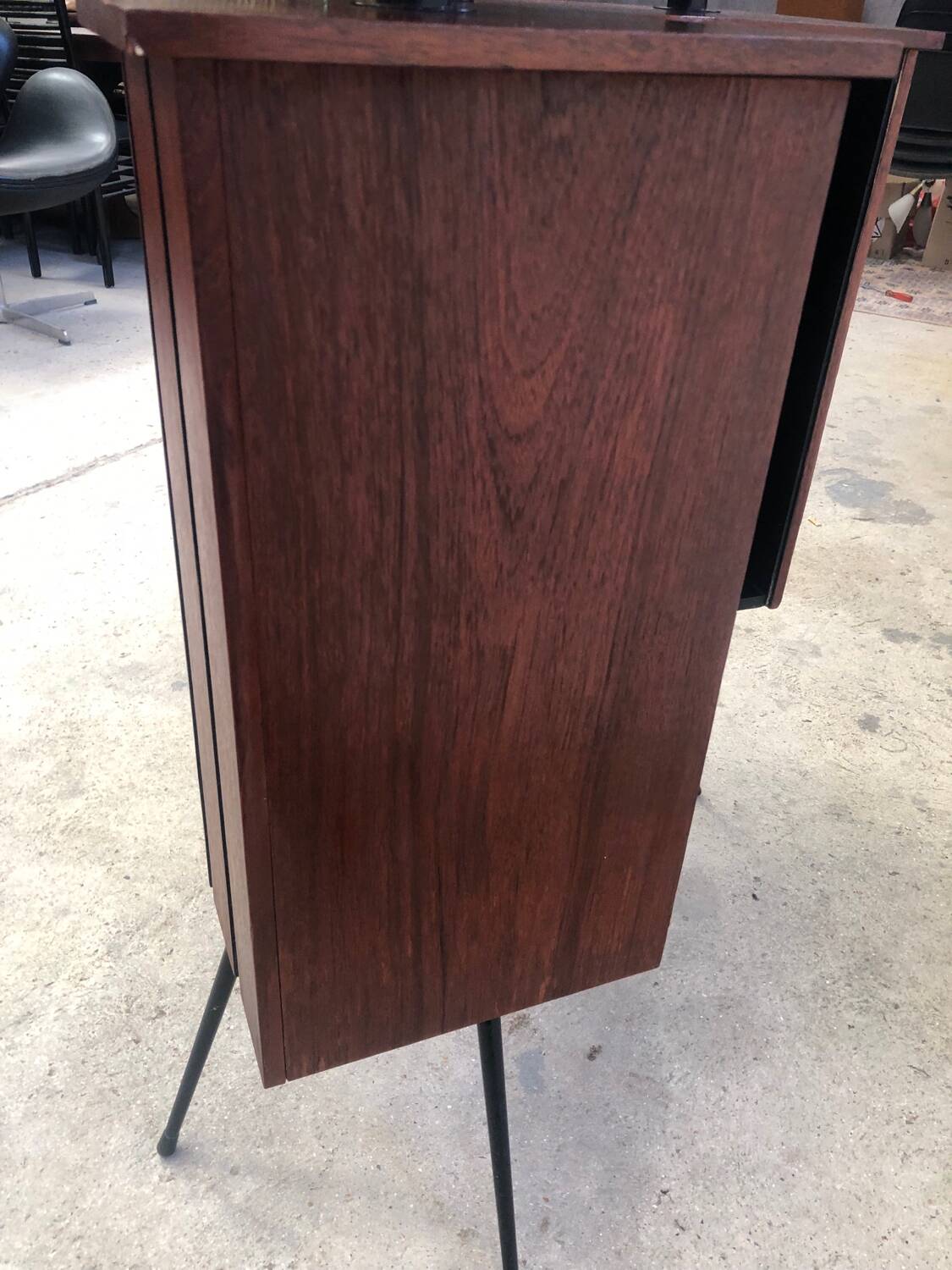 1950s cocktail bar