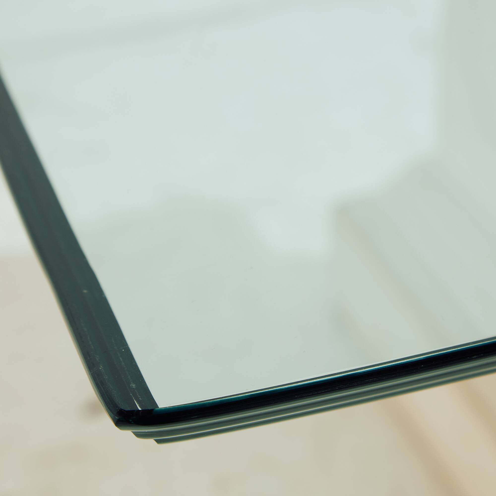 MK10238 Glass and concrete coffee table