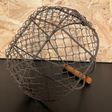 Metal egg basket
