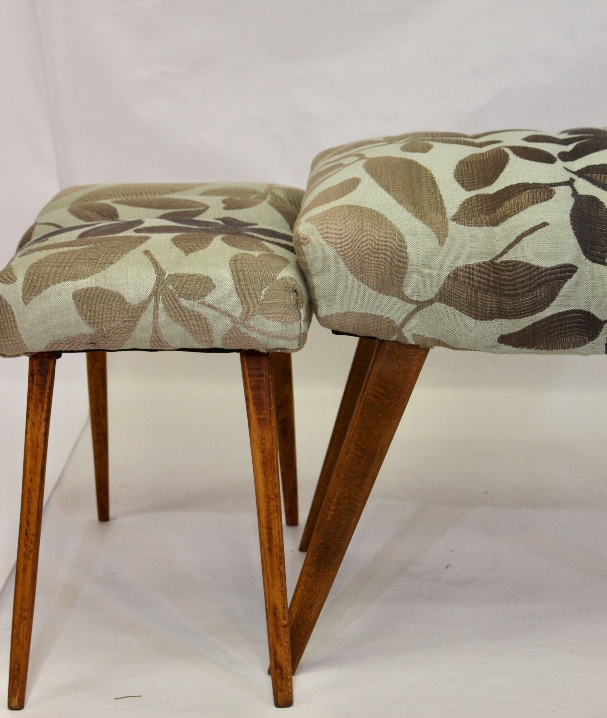 Duo of stools in 50s beech fully restored