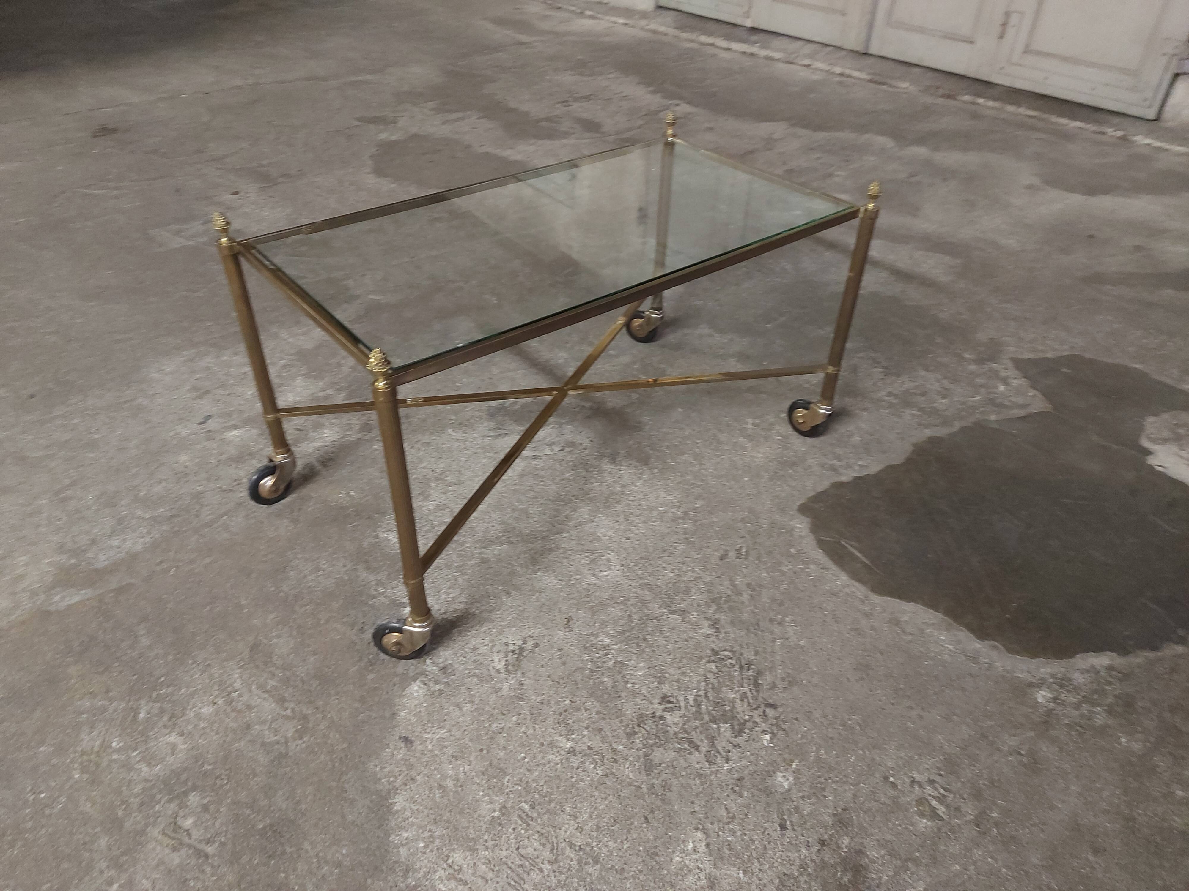 Table basse roulante en bronze doré vintage