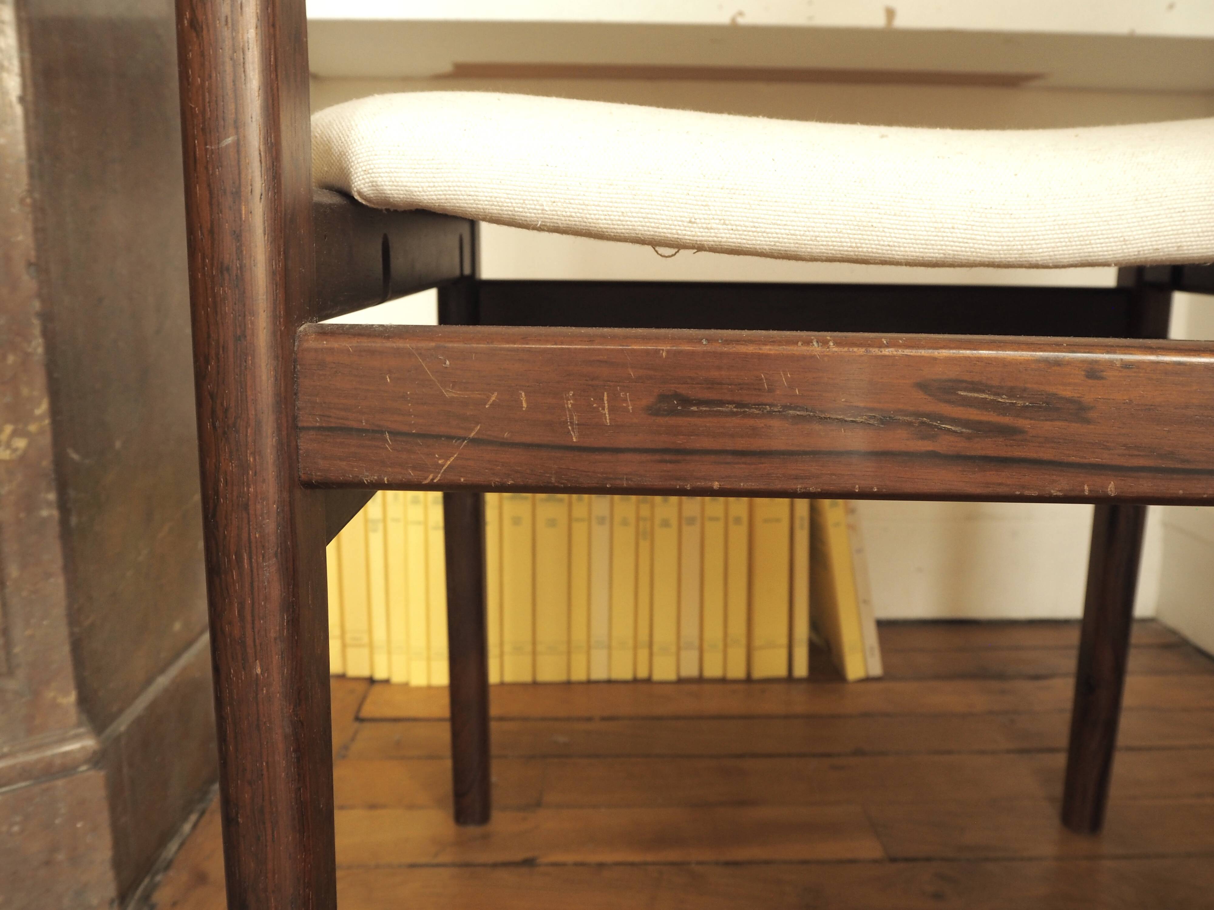 Chaise danoise en palissandre et tissu Pierre Frey