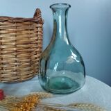 Duo of bottles/carafes, vintage