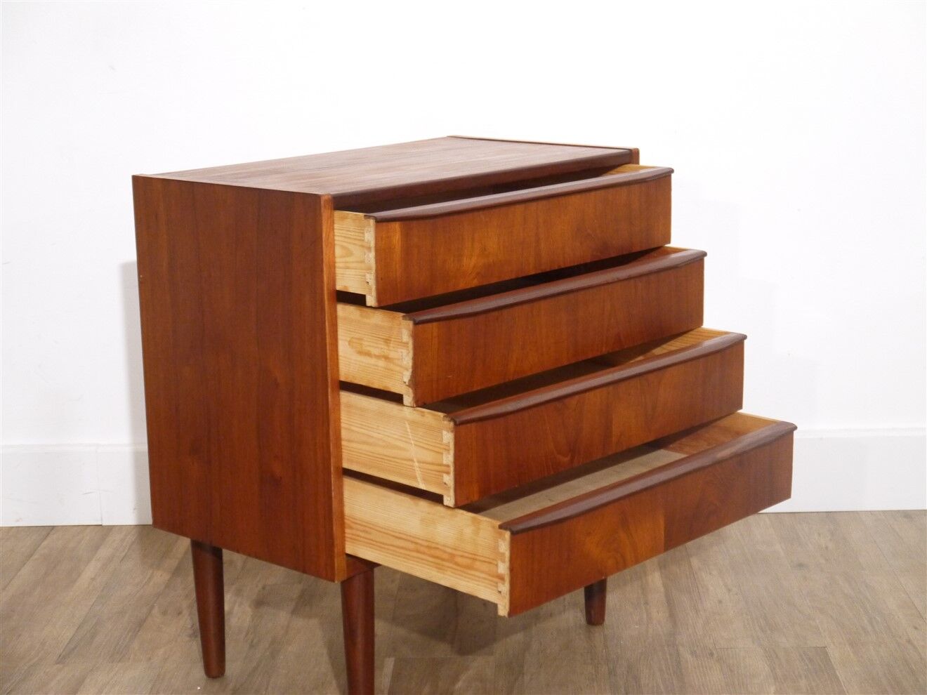 Commode danoise vintage en teck 1960