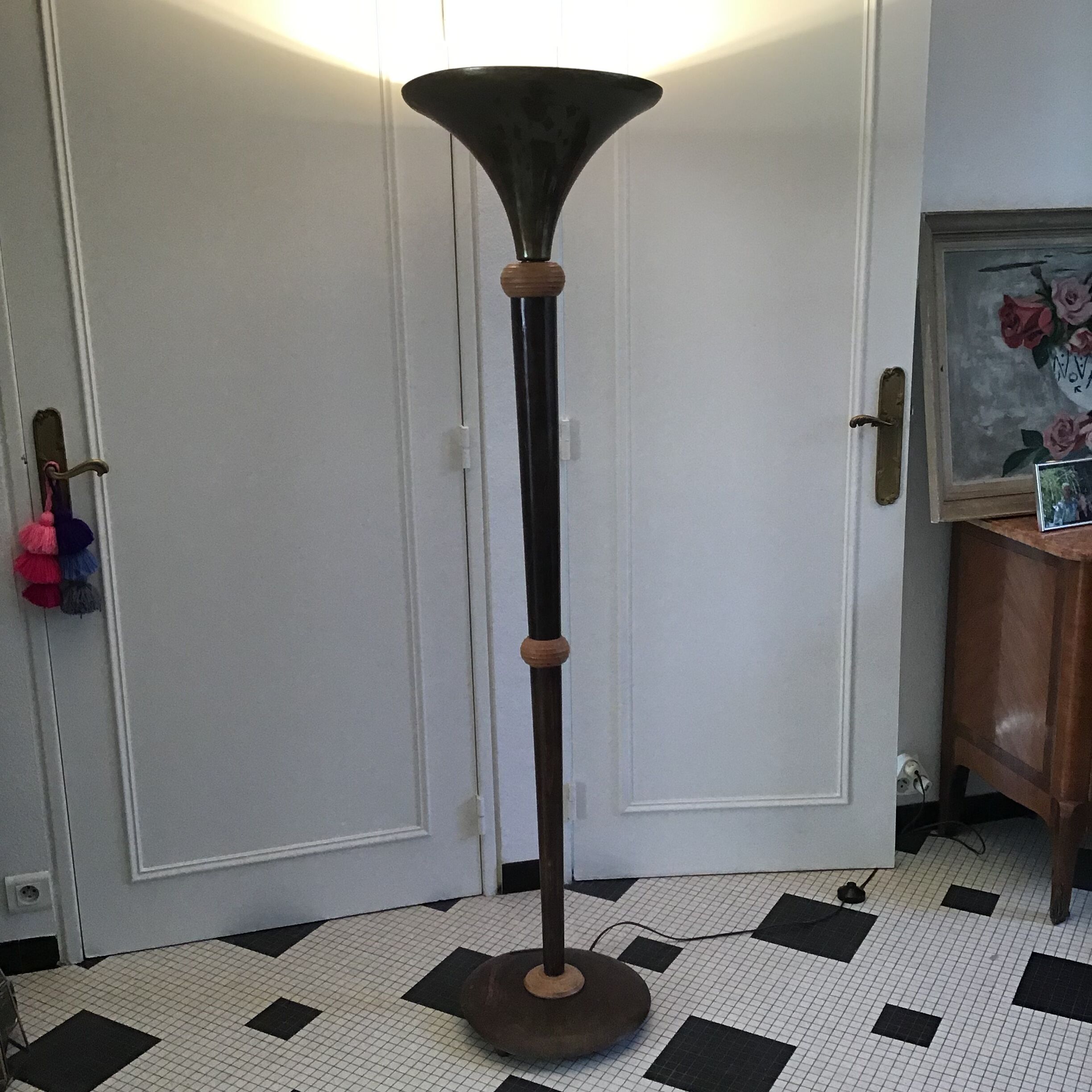 Vintage lamppost