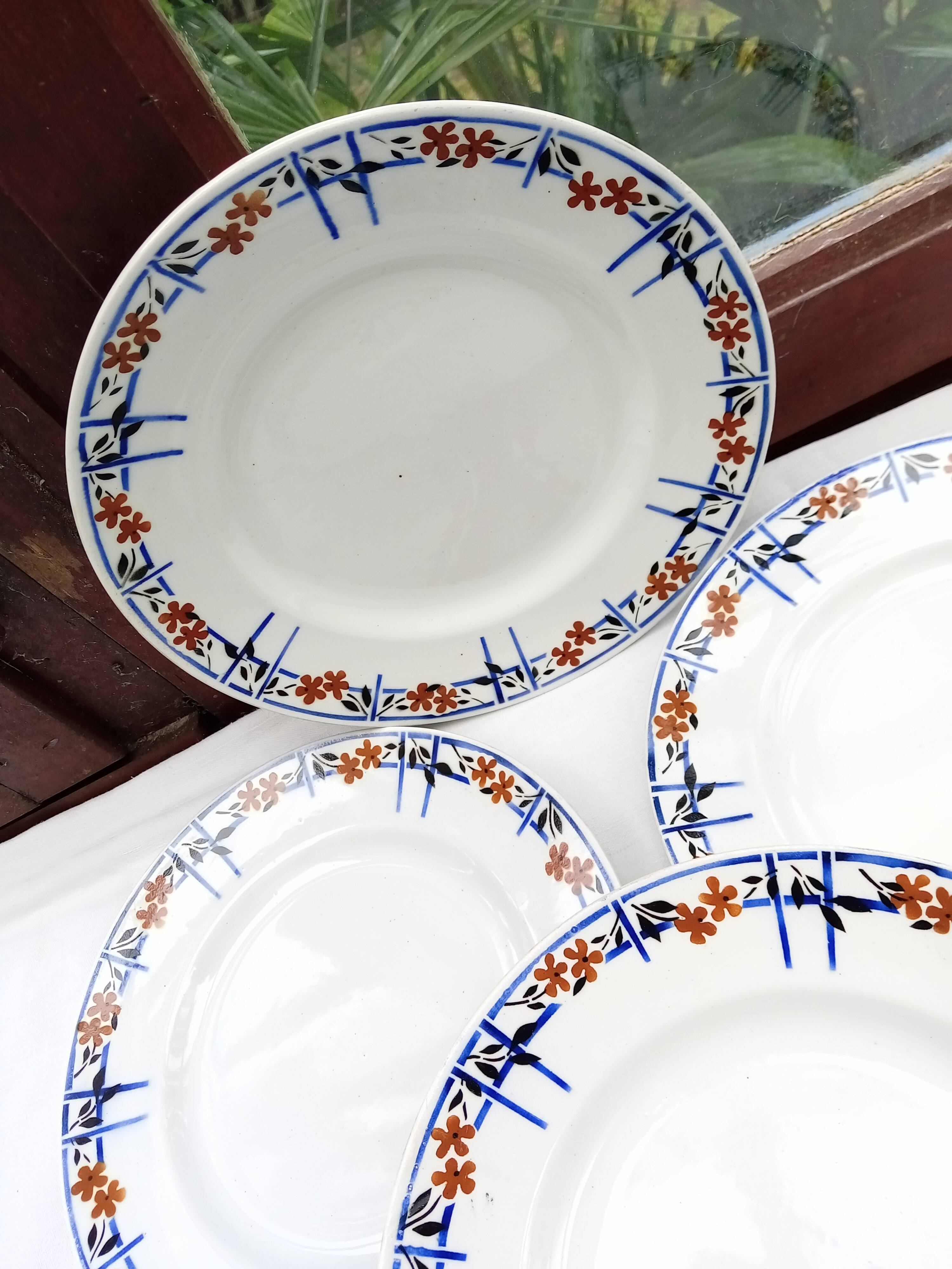 6 old Moulin des loups flat plates