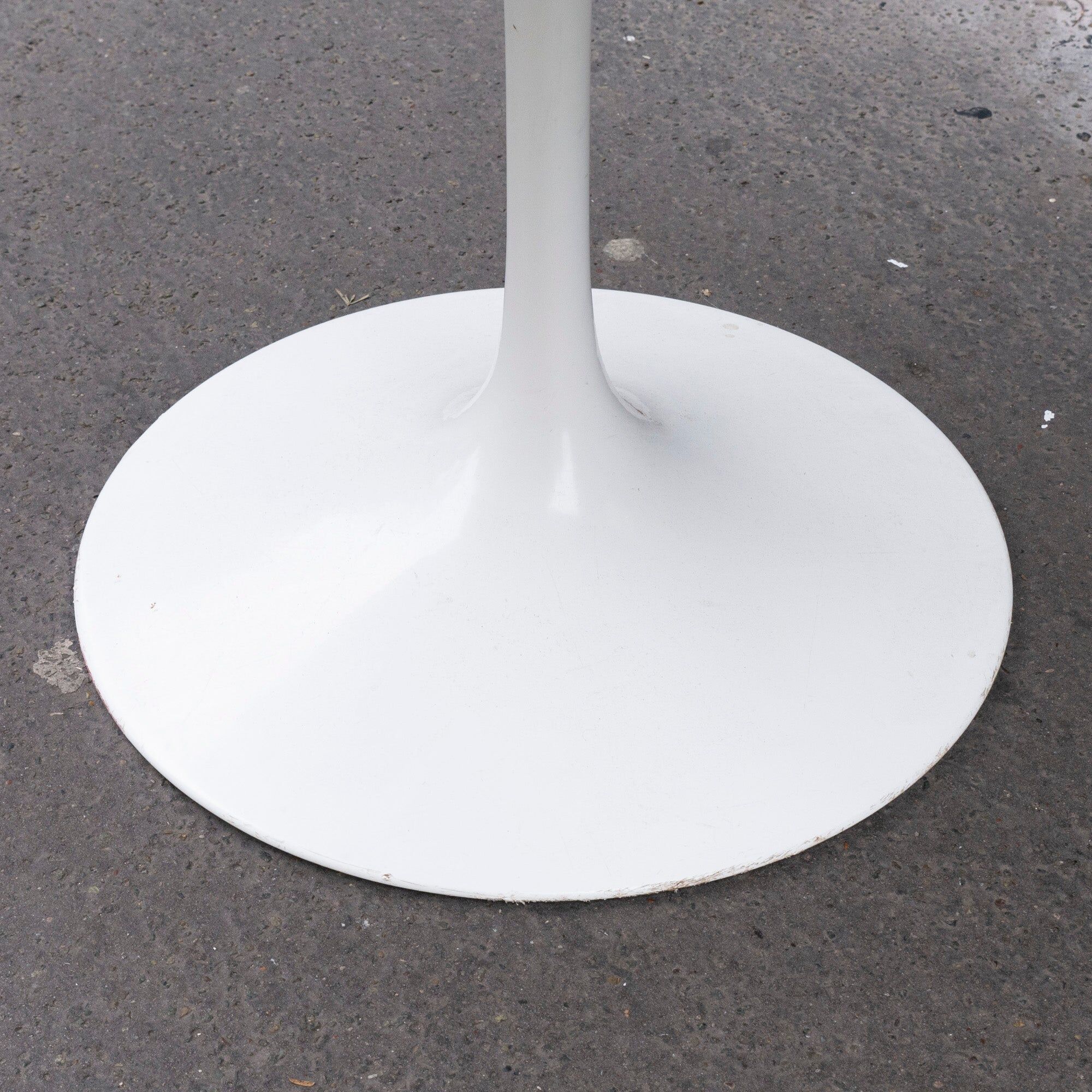 Round table Tulip in Calacatta marble by Eero Saarinen - Ø 107 cm - Knoll