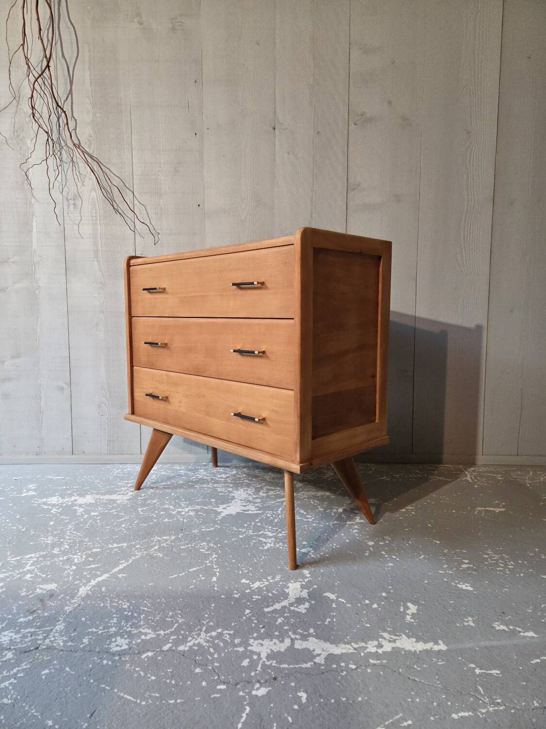 Vintage chest of drawers