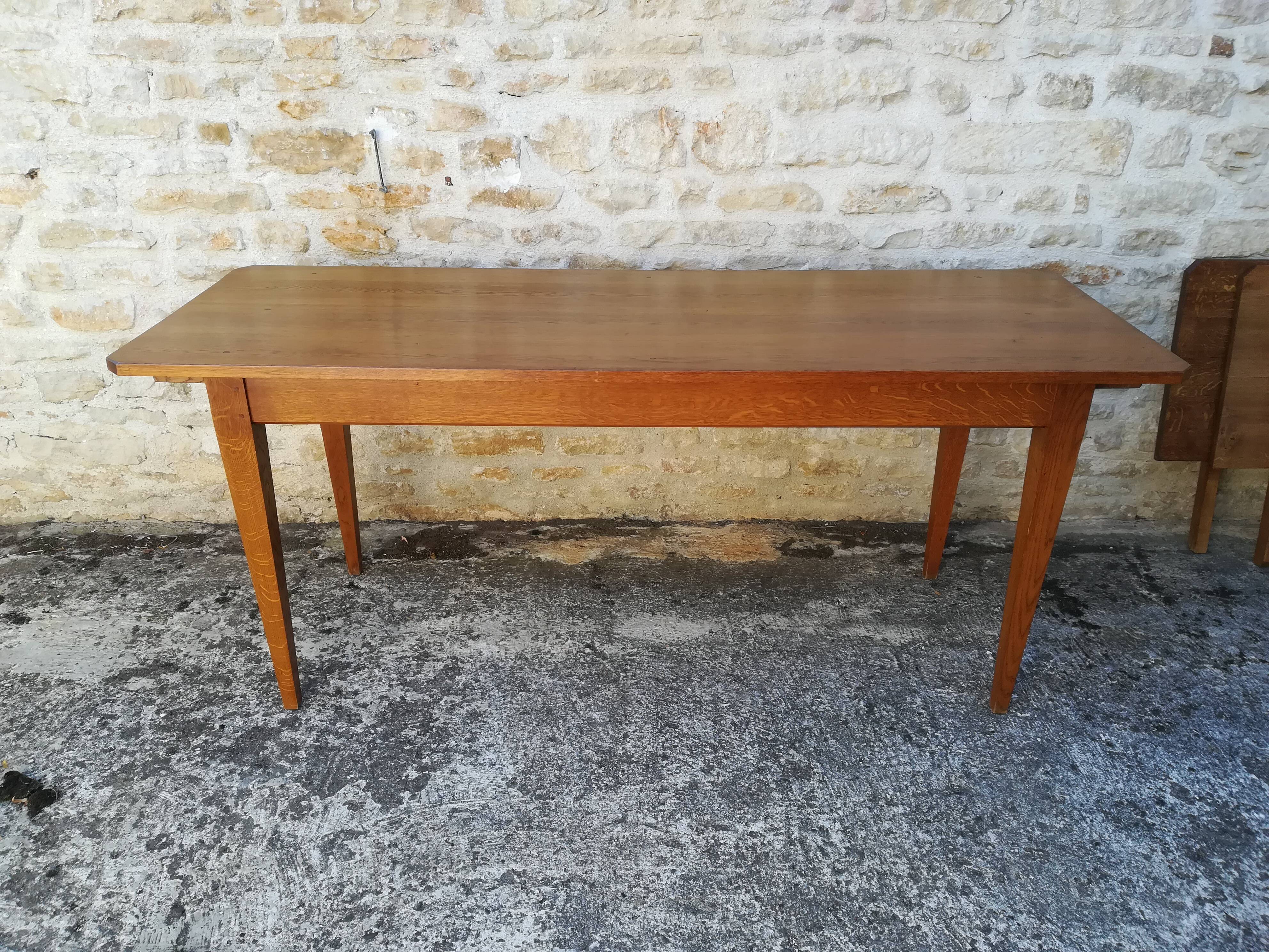 Oak table with two extensions