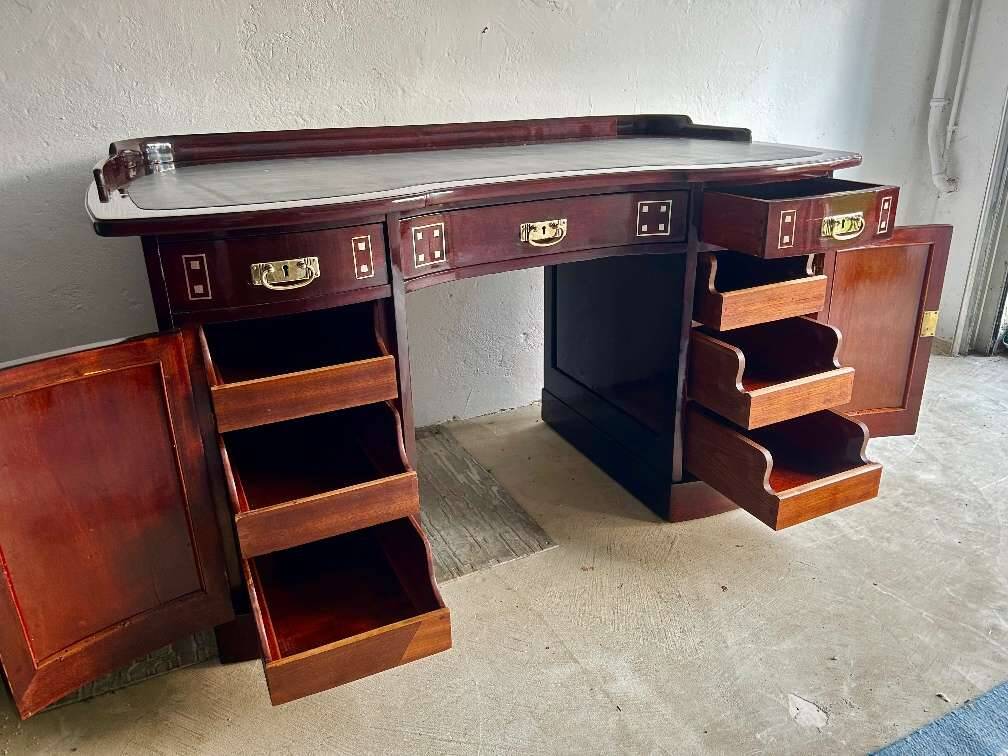 Bureau Art Nouveau