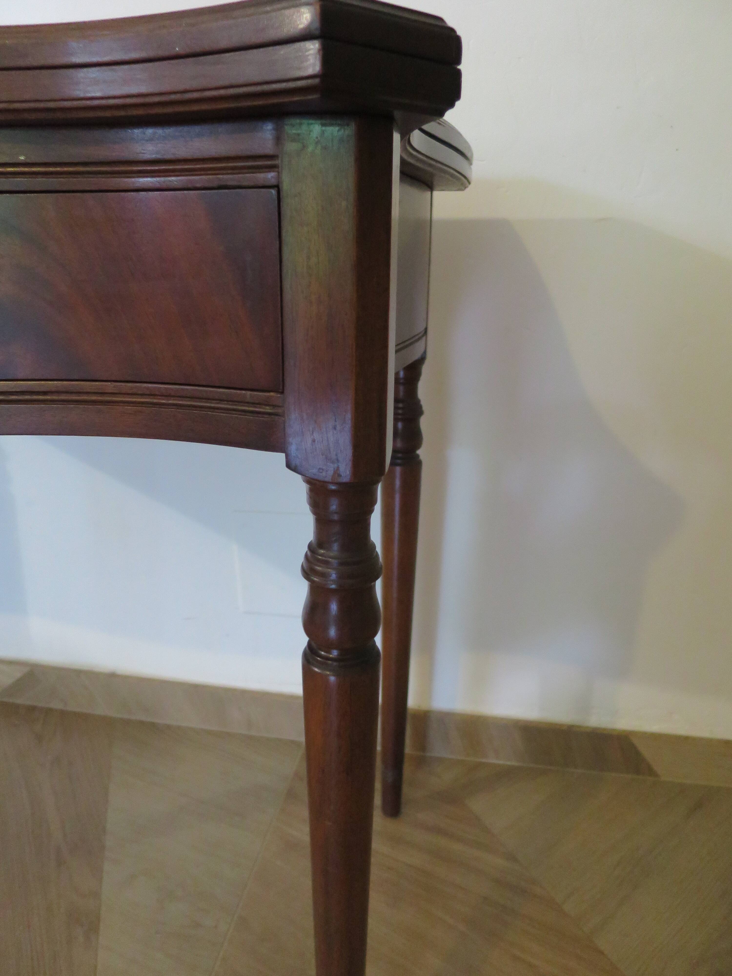 Table d’appoint extensible -Bureau-Années 80-Louis XV-teinte acajou