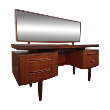 Coiffeuse, enfilade GPlan. Iconique Victor Wilkins design.