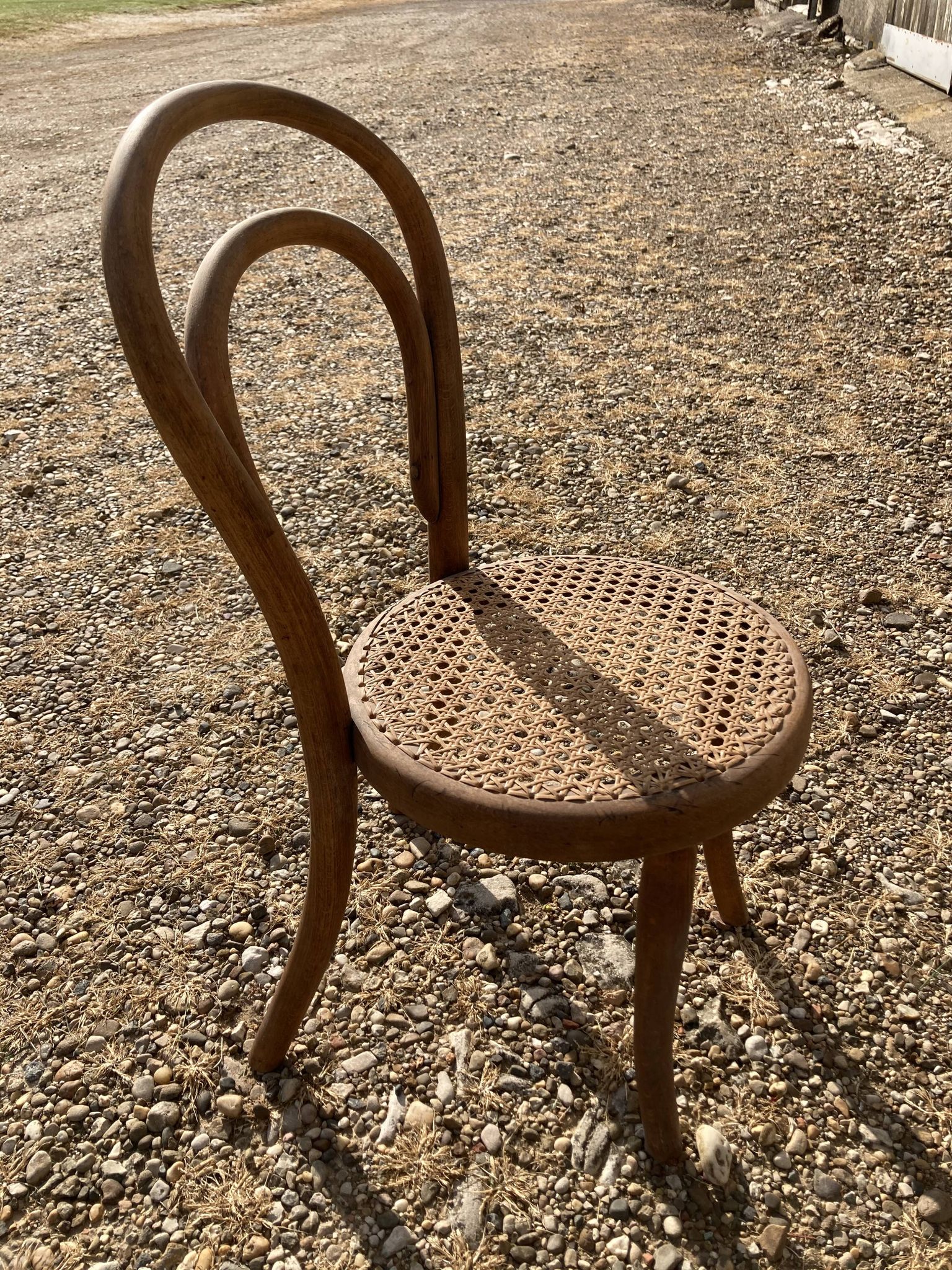 Chaise cannée pour enfant