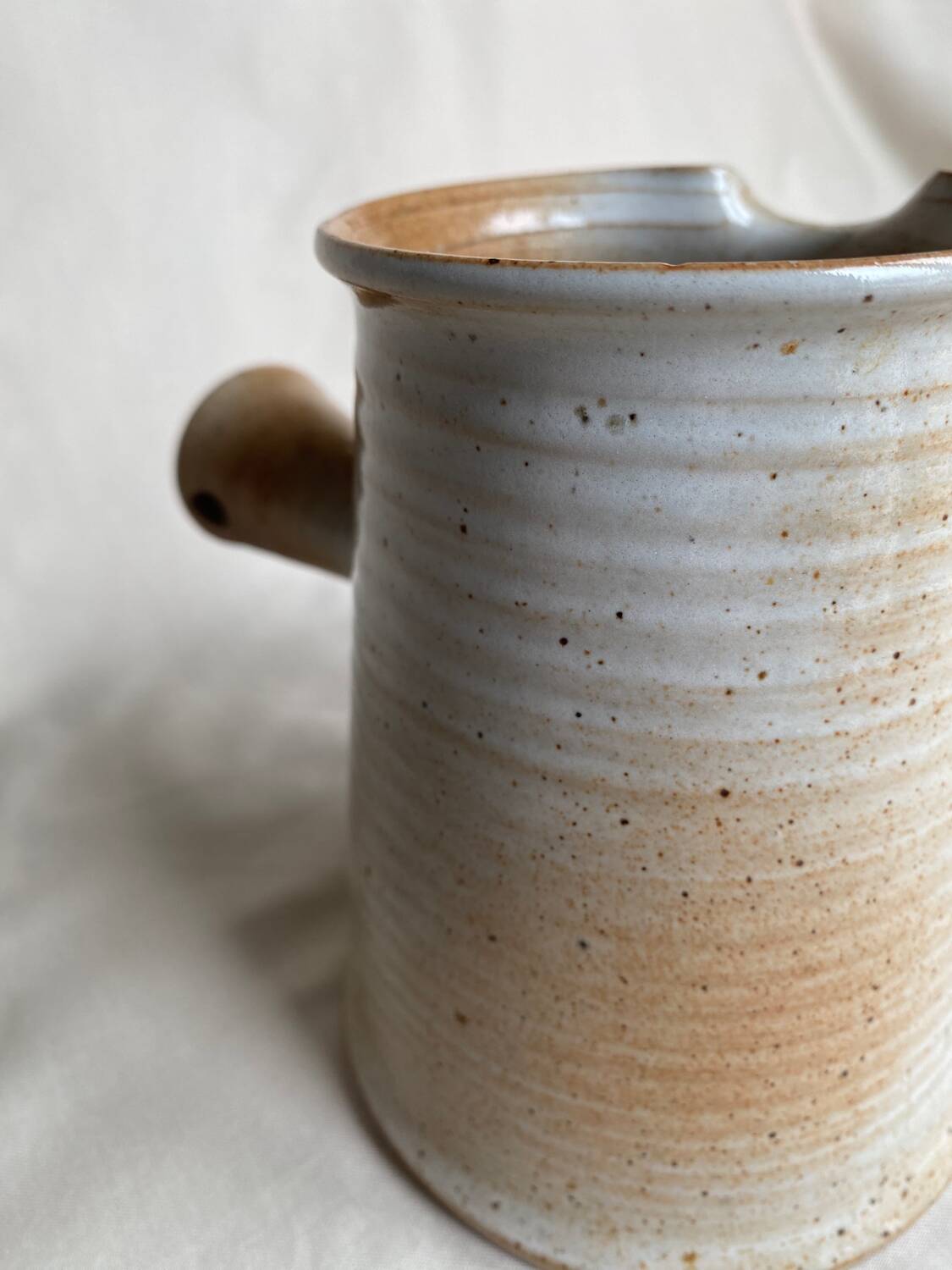 Jug / Sauceboat Stoneware from the Marsh