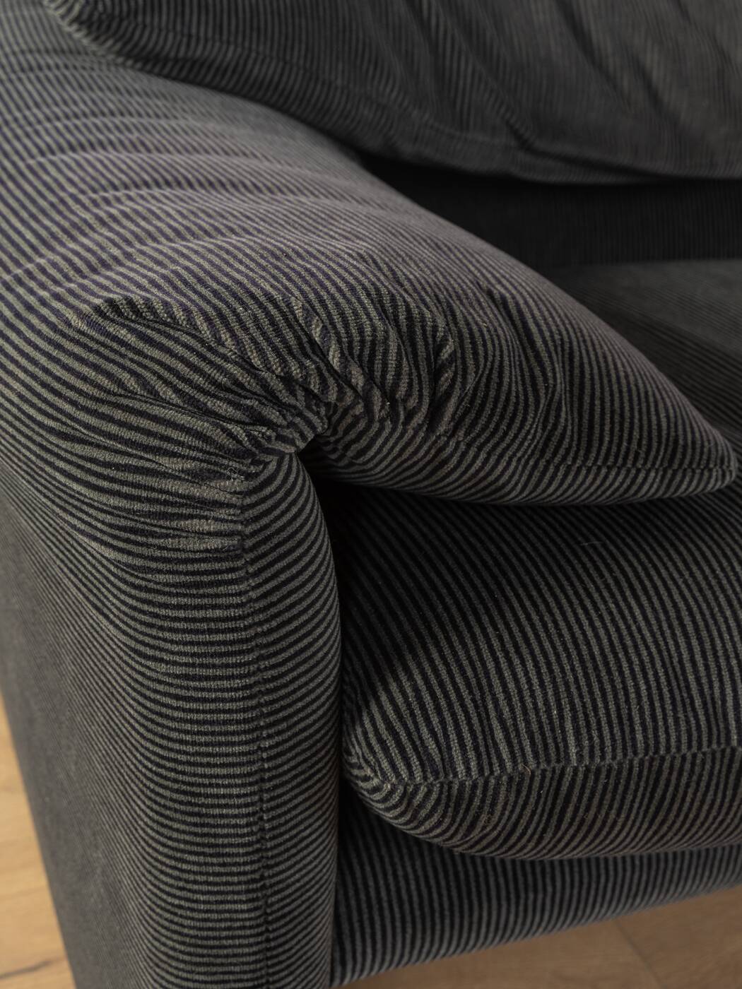 Cassina | Vico Magistretti 675 Maralunga sofa, 1970s, original black-grey striped upholstery