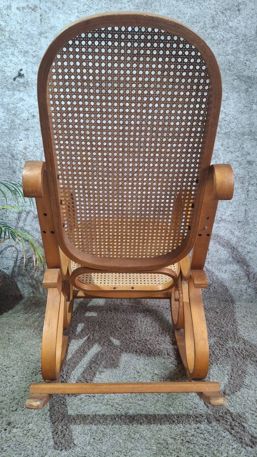 Rocking-chair style Thonet hêtre courbé & cannage – années 60