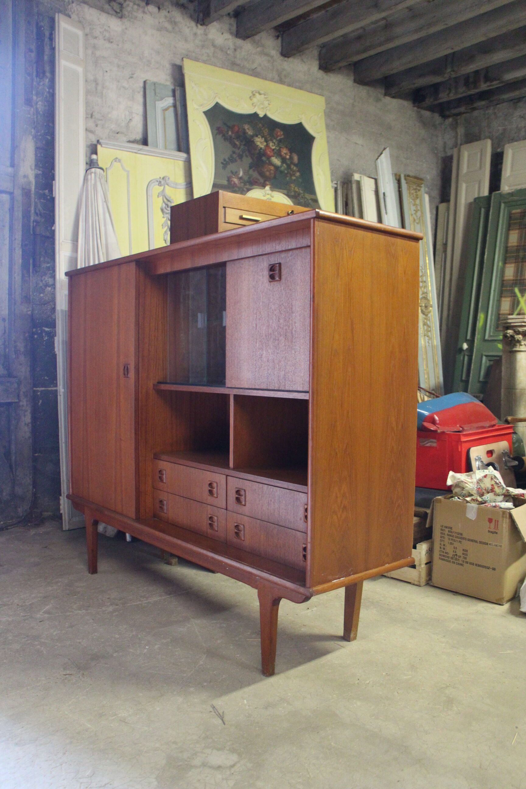 Meuble bar scandinave en teck