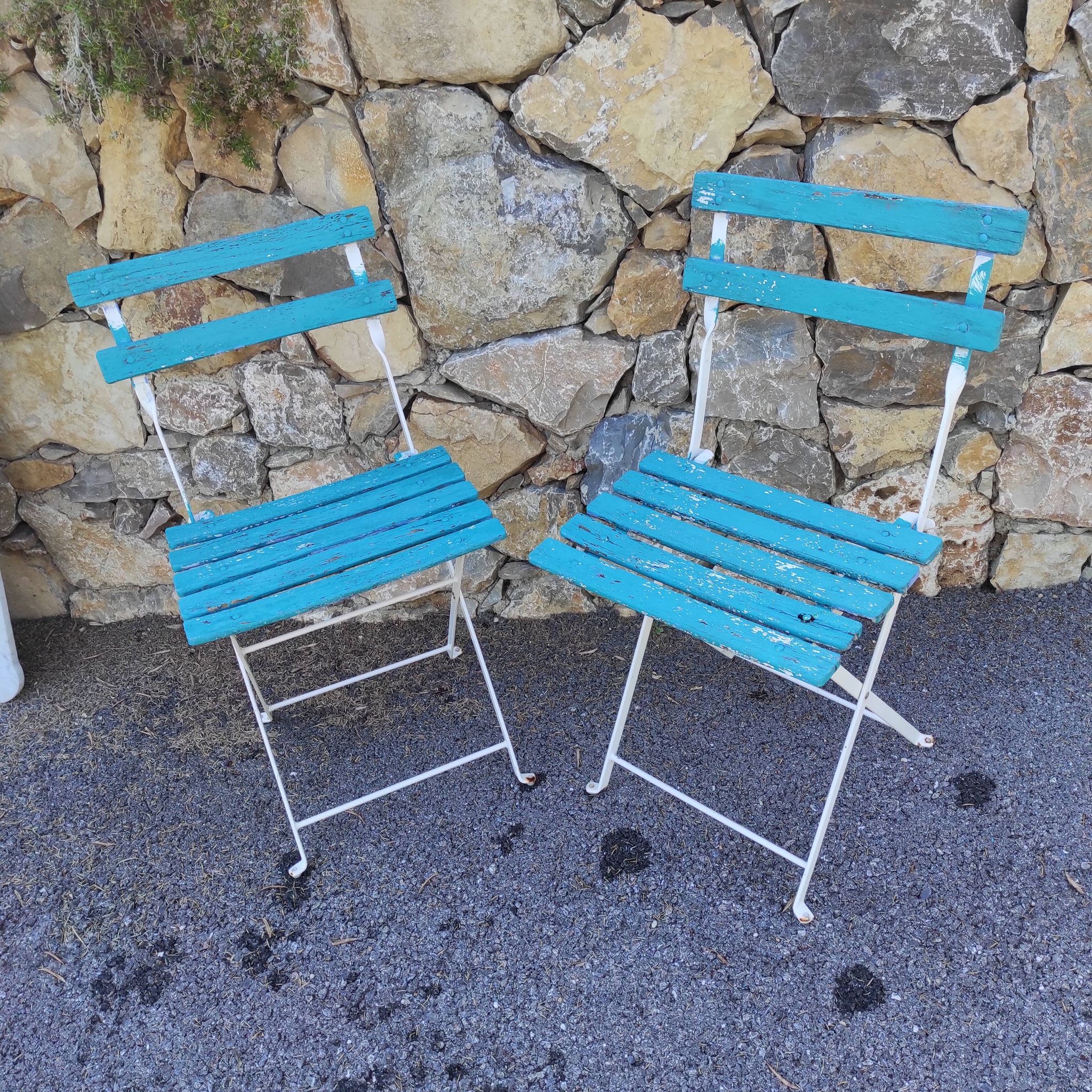 Garden chairs in wood and wrought iron