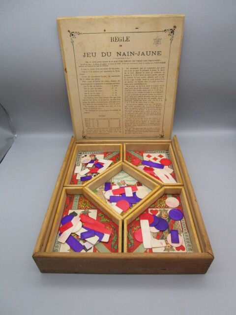 Ancient wooden yellow dwarf game, bone tokens