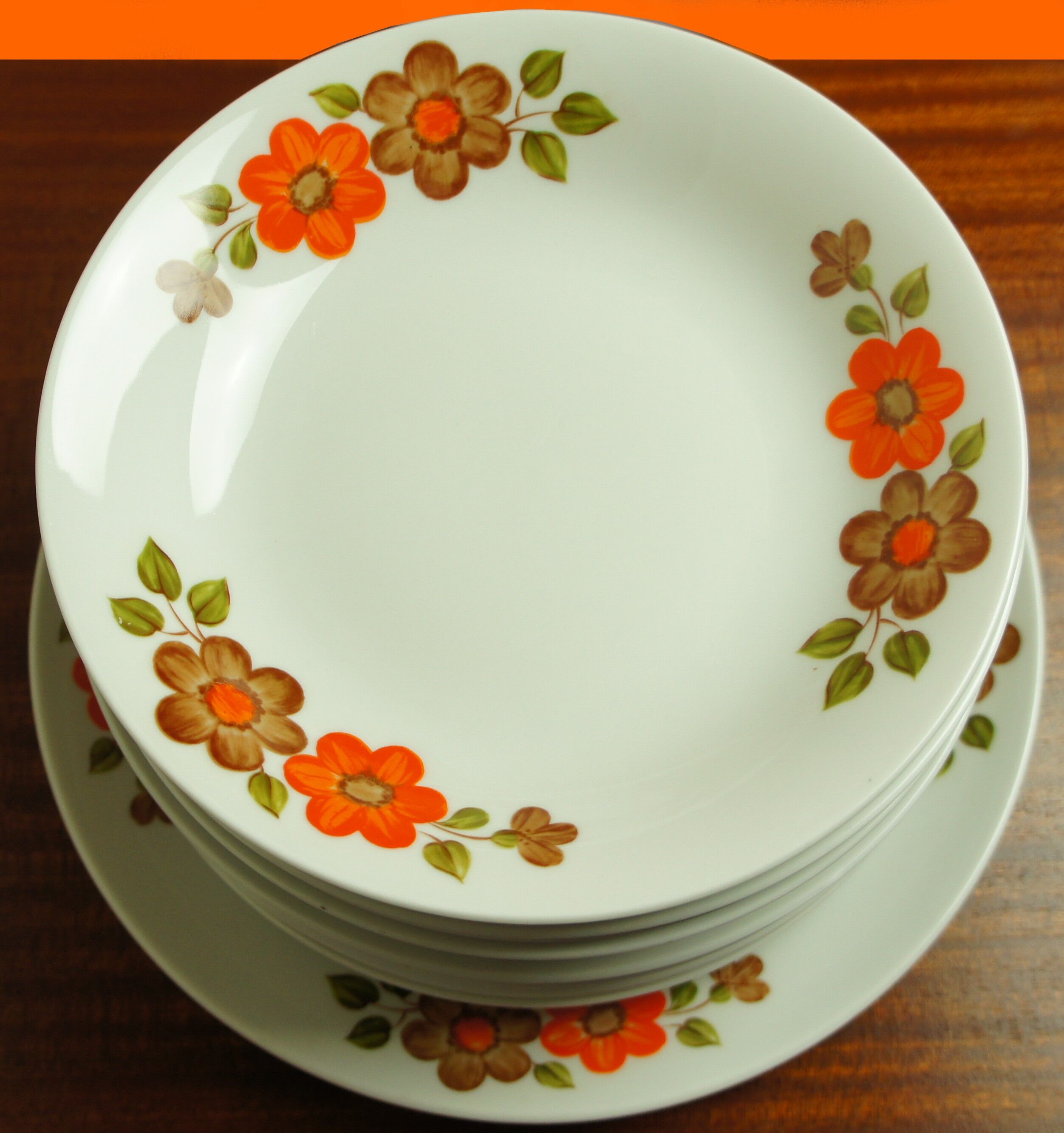 Set of 14 plates and a vintage Winterling dish