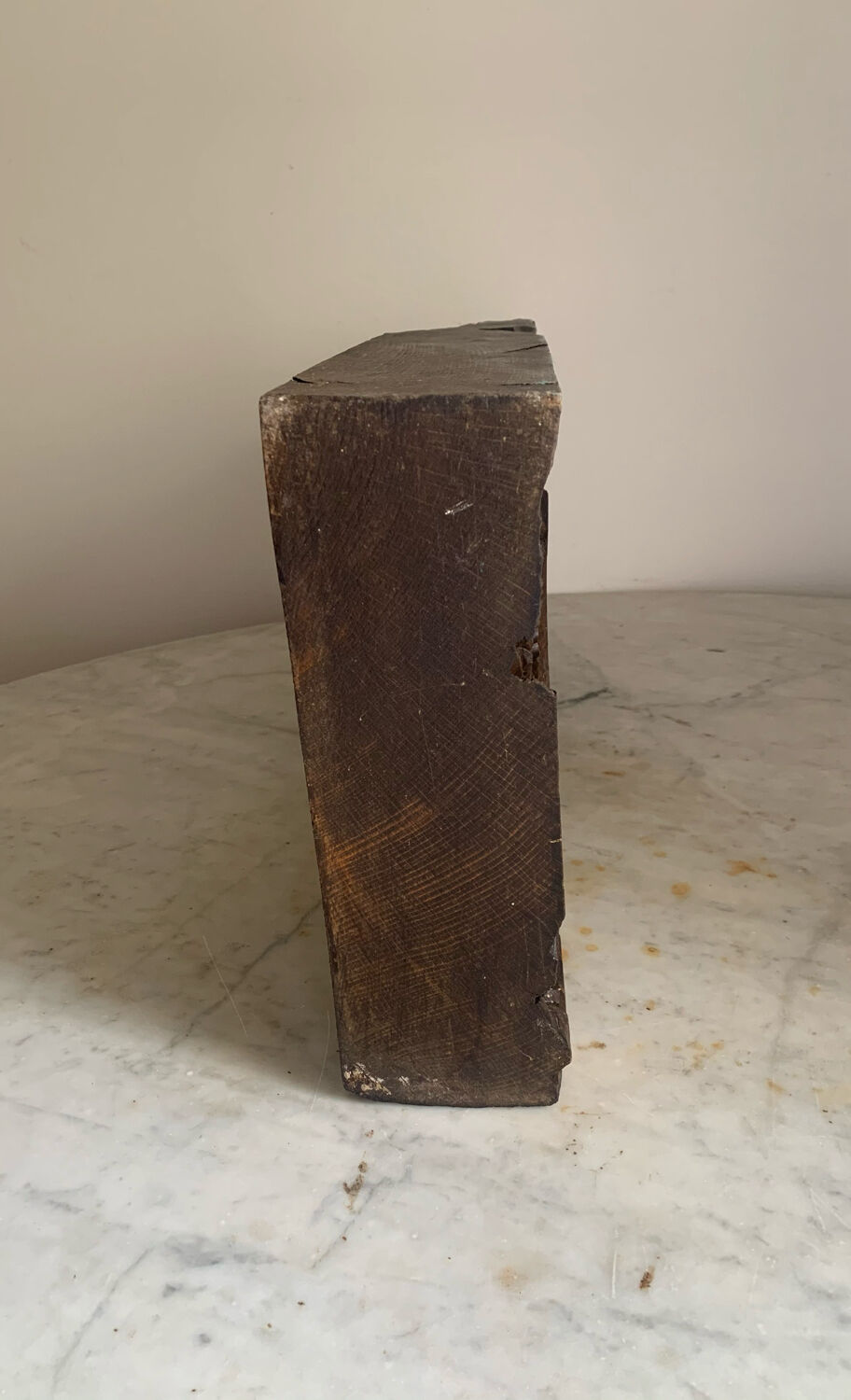 Carved wooden room decoration