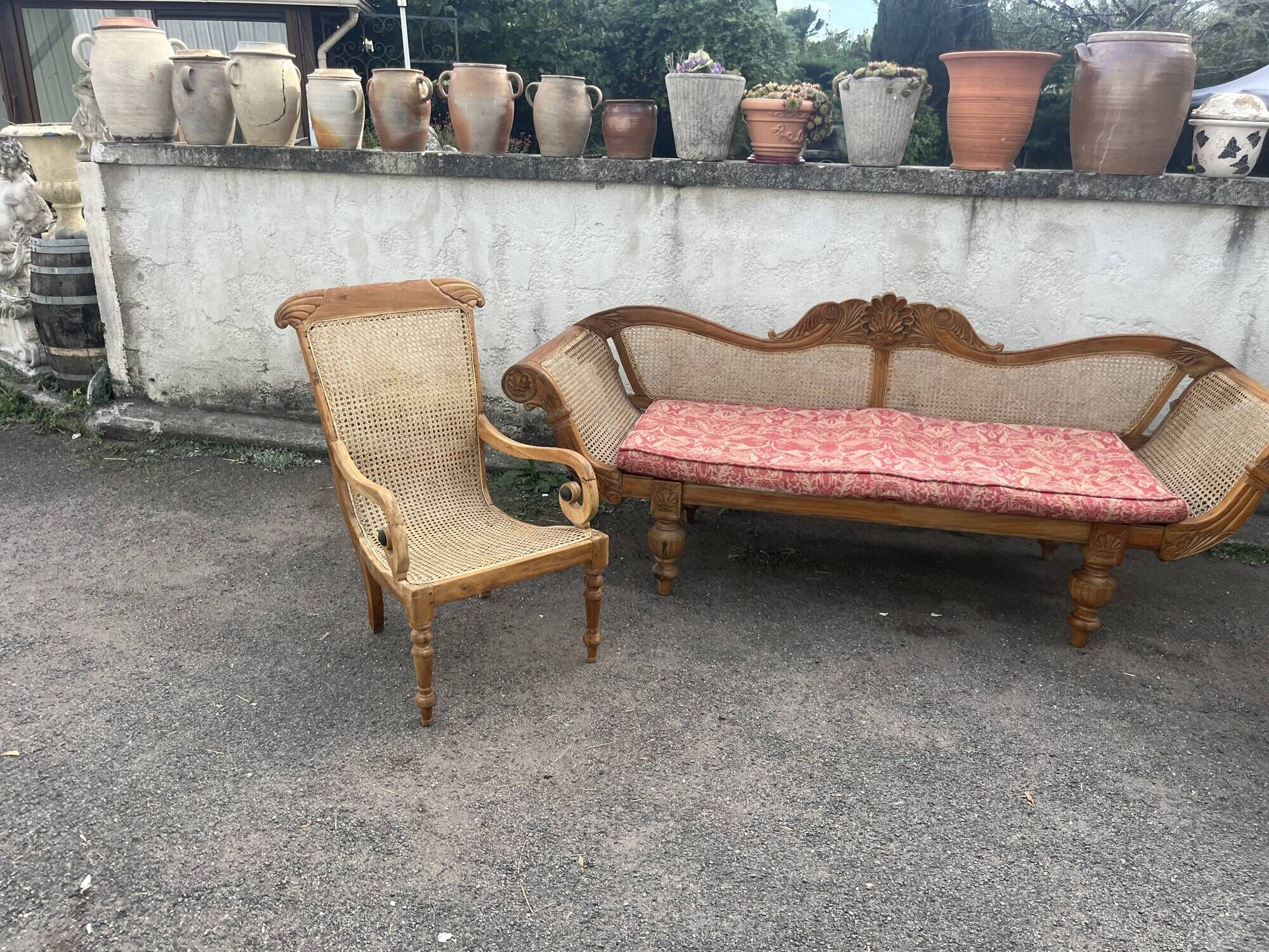 Colonial teak lounge: 3-seater sofa and 2 planter chairs.