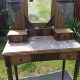 Rococo vintage hairdresser in oak marble top