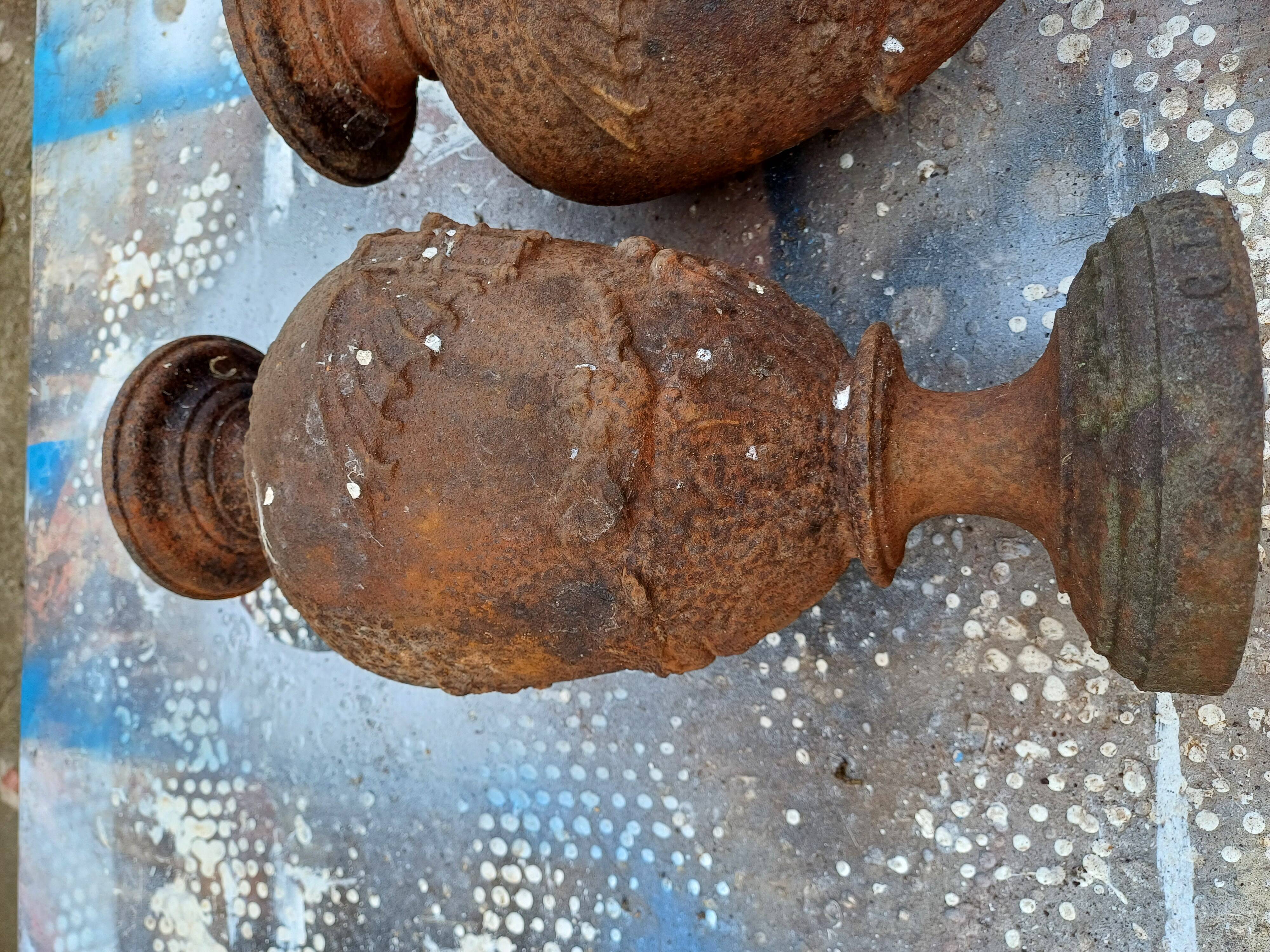 Pair of Cast Iron Fire Pots 1900: Charleville - Mézières