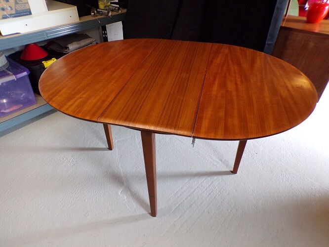Table scandinave vintage
