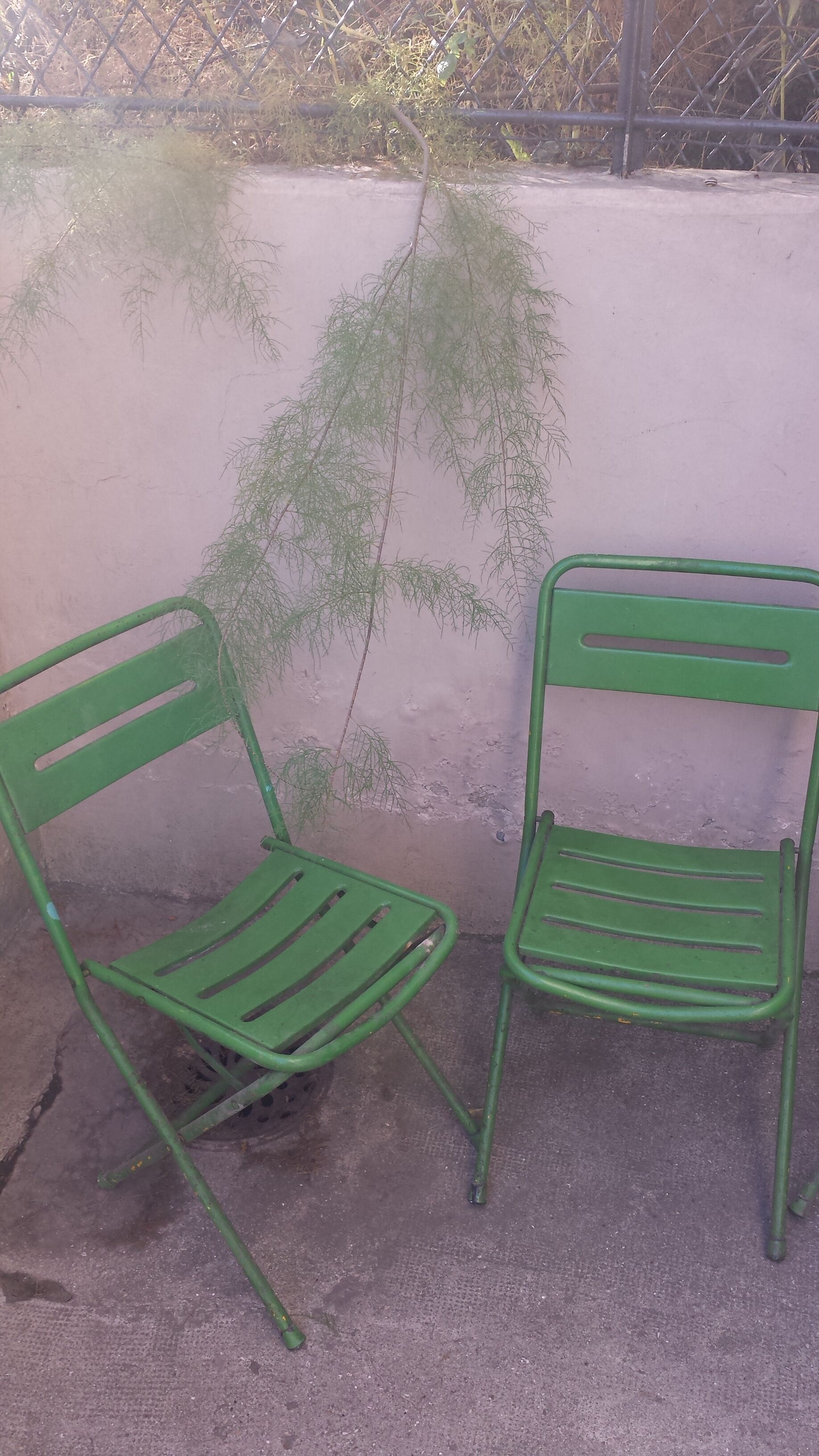 Set of 3 folding chairs