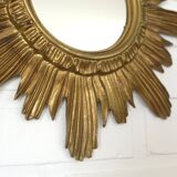 Miroir mural vintage doré Sunburst fabriqué en Italie dans les années 1960 Hollywood Regency