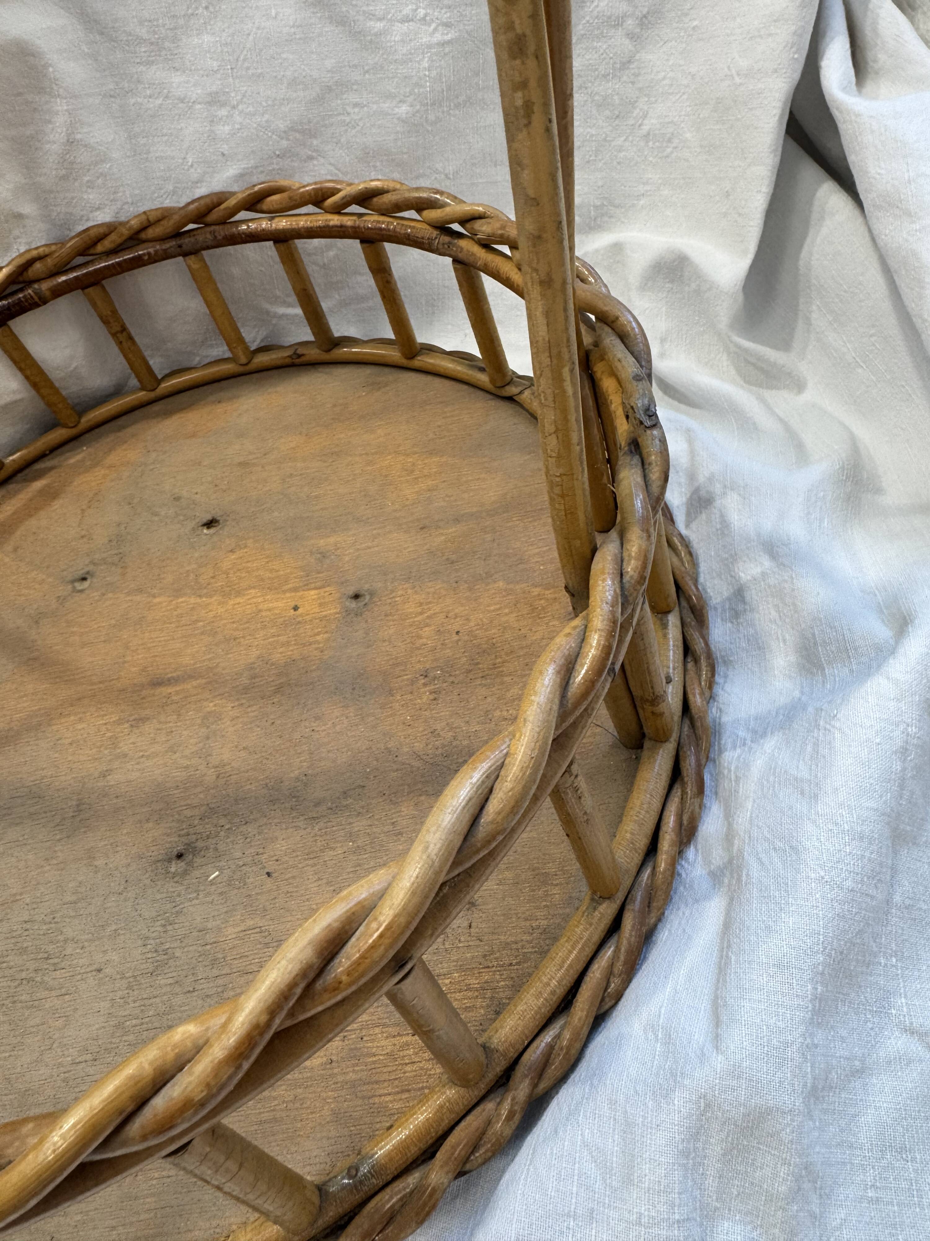 Panier en osier marron