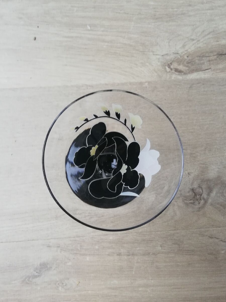 4 glasses with Luminarc Domino series Anaïs vintage black feet