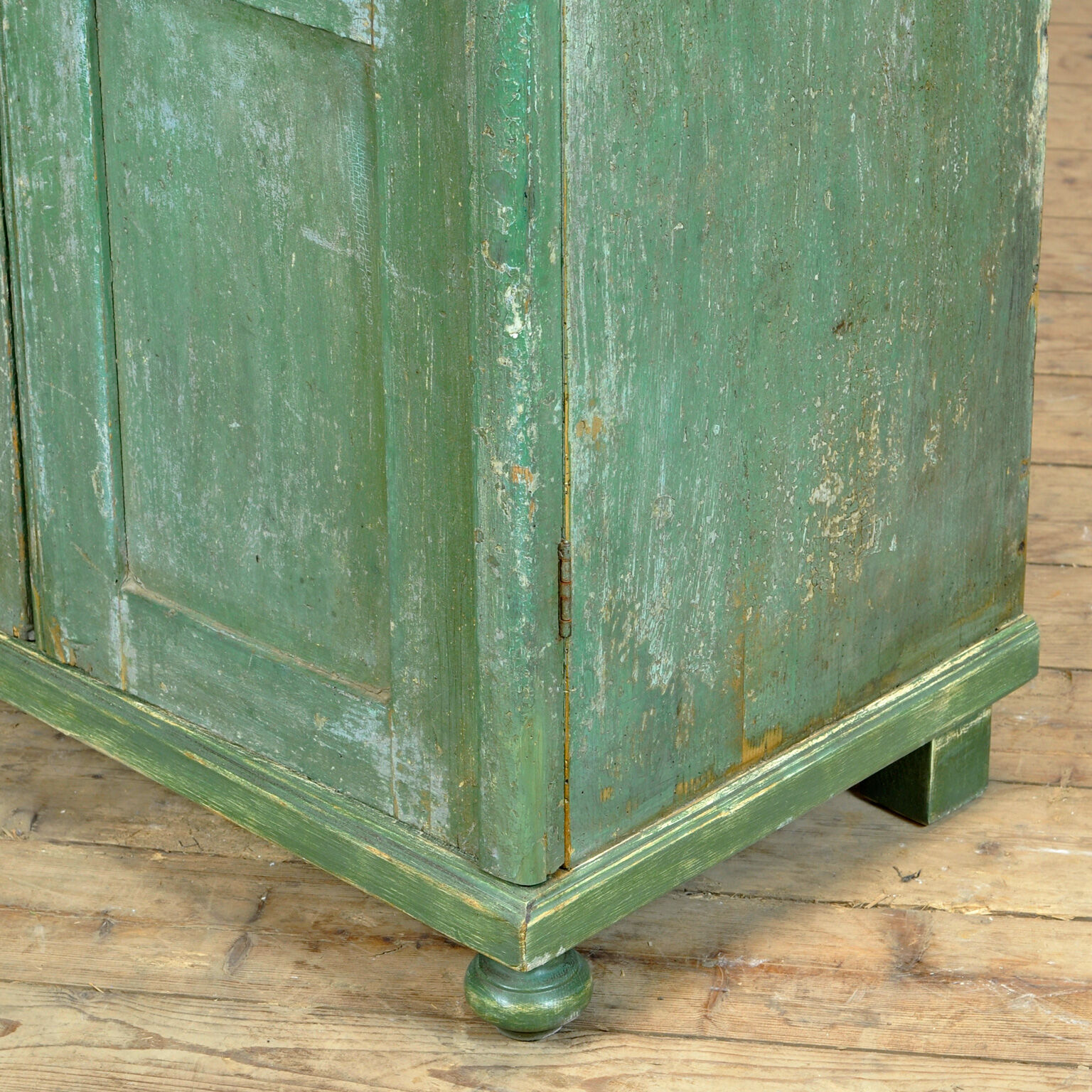 Pine Kitchen Cabinet With 6 Drawers, 1930's