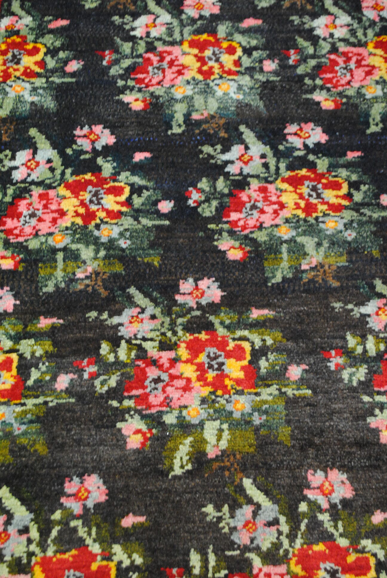 Carpet persian knotted hands 208x134cm