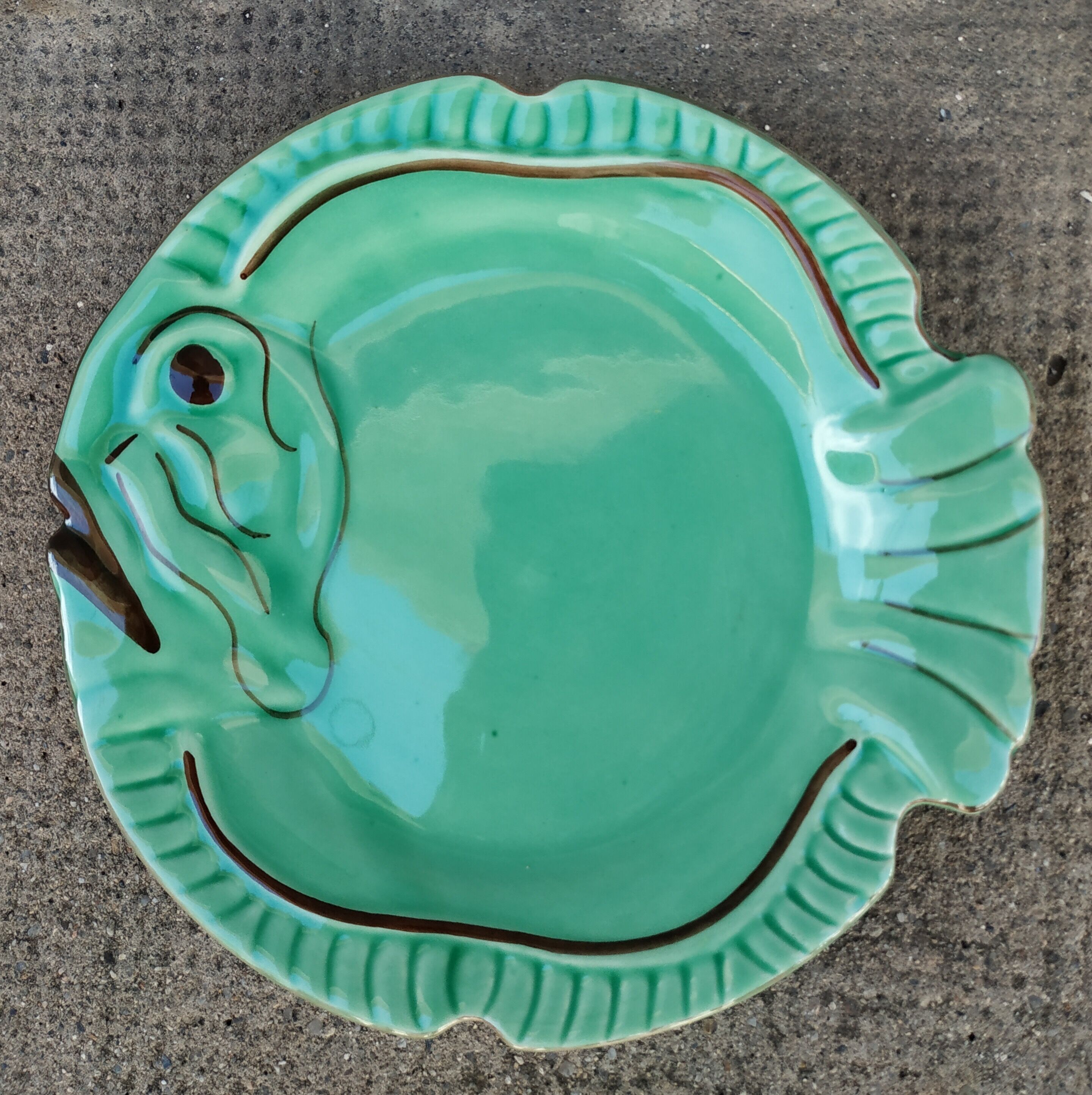 Six Vallauris ceramic plates, by Georges Huger