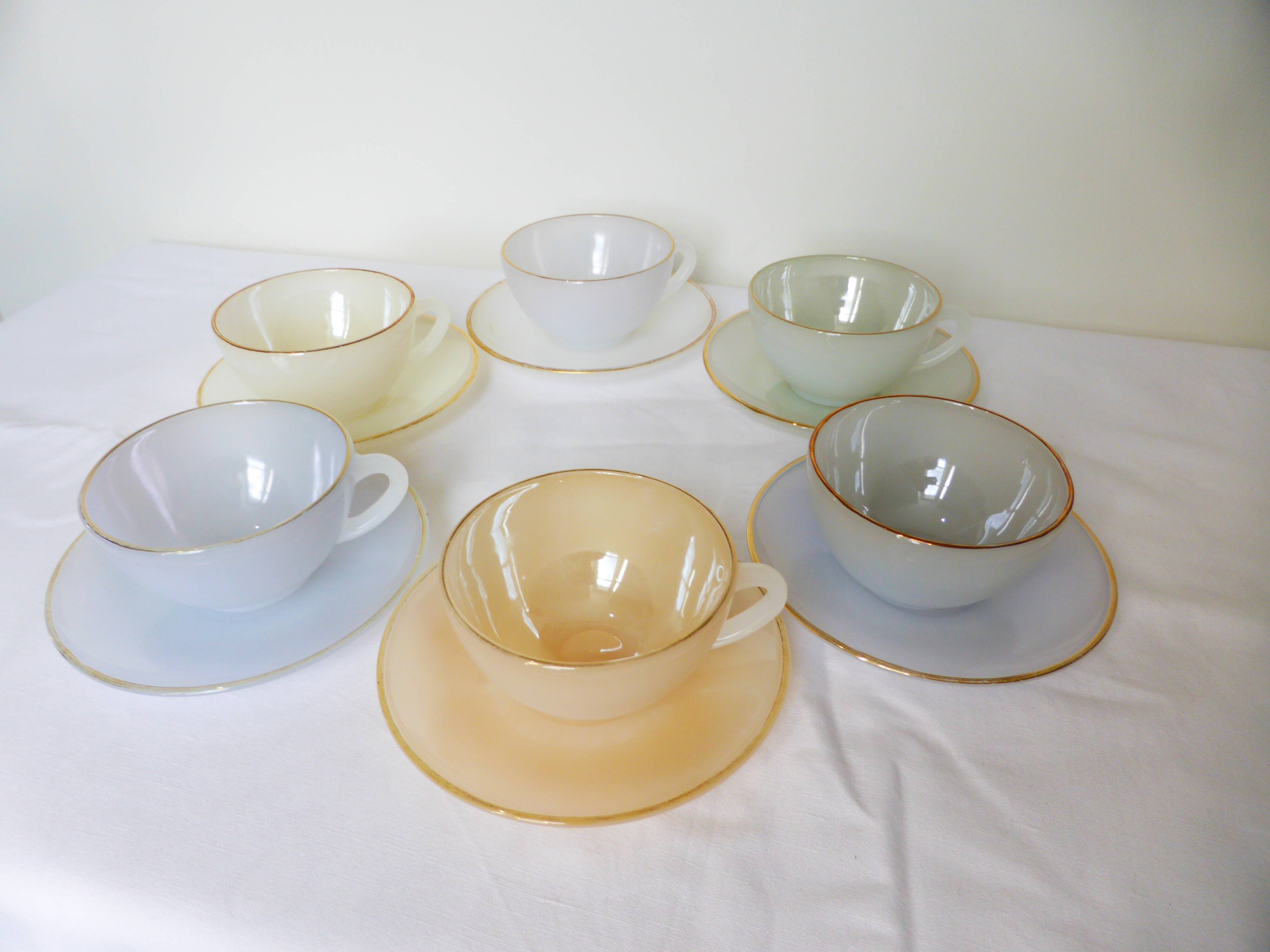 6 cups and saucers harlequin 220651