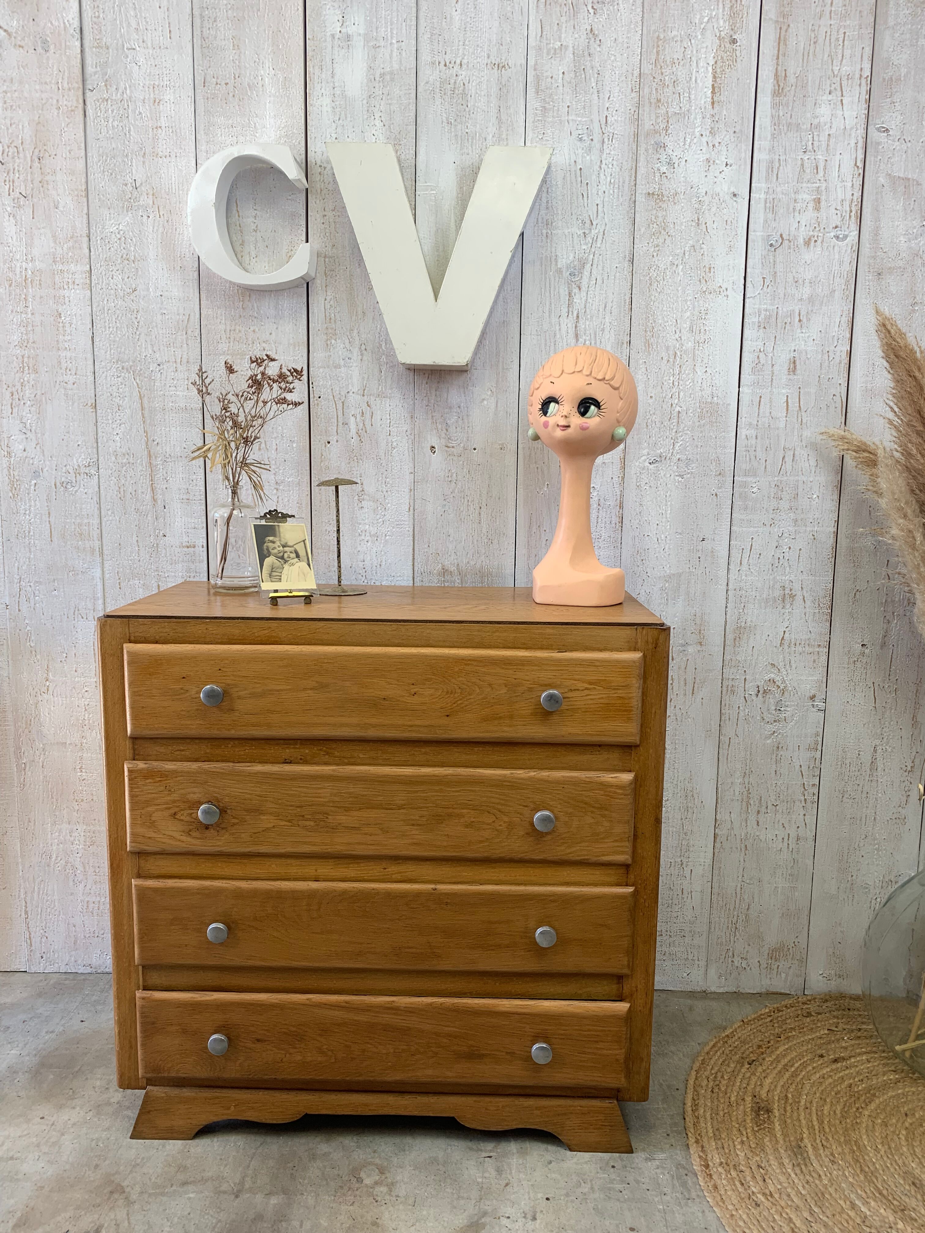 Vintage chest of drawers