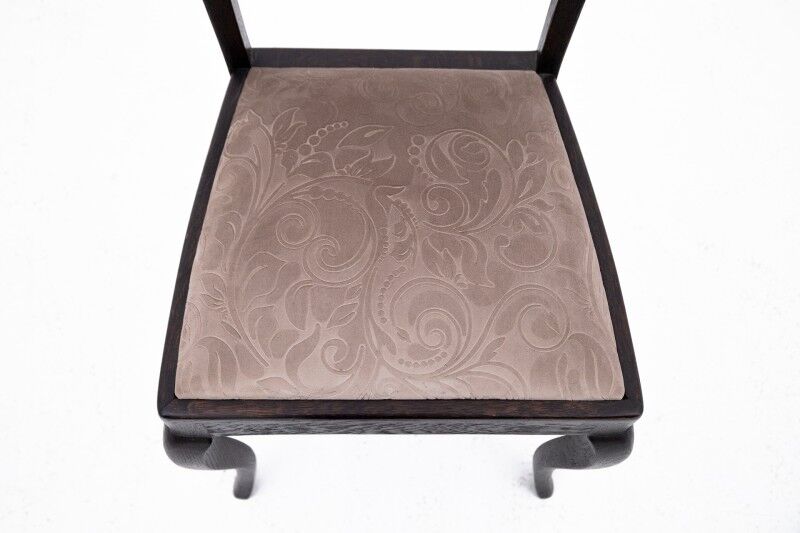 A set of chairs, Poland, the 1930s. After renovation.