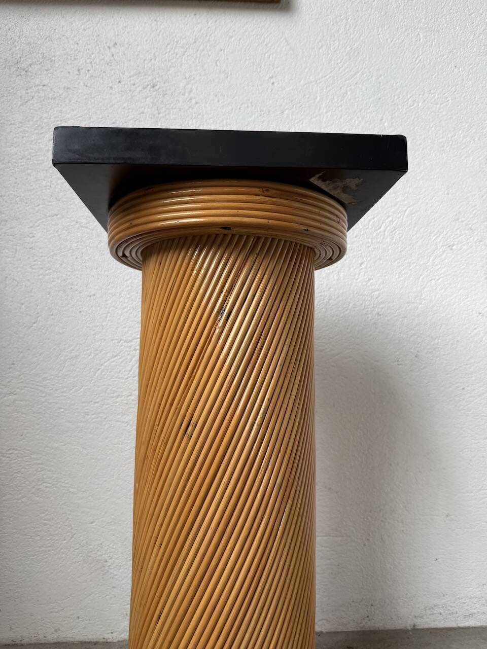 Crespi South Nursery Rattan Column