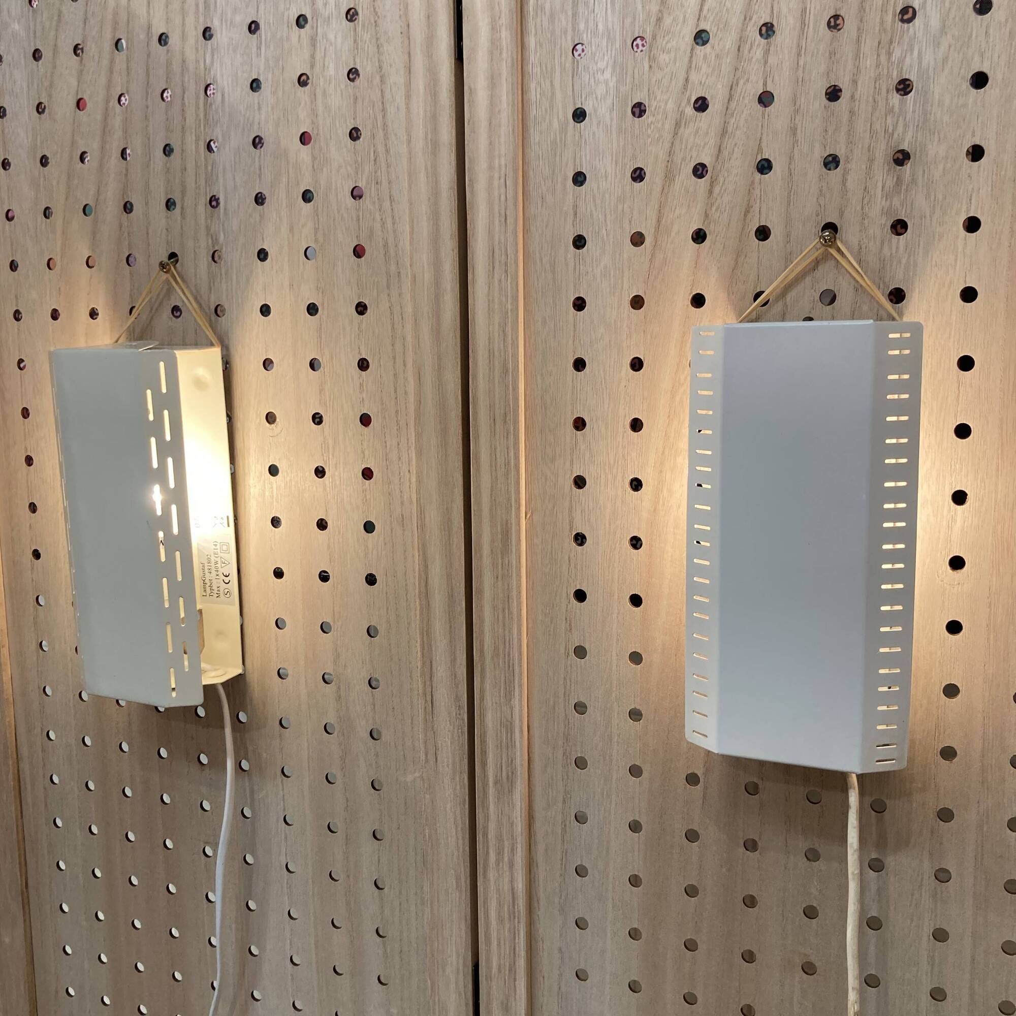 PAIR OF WALL LIGHTS 1960 SCANDINAVIAN DESIGN.