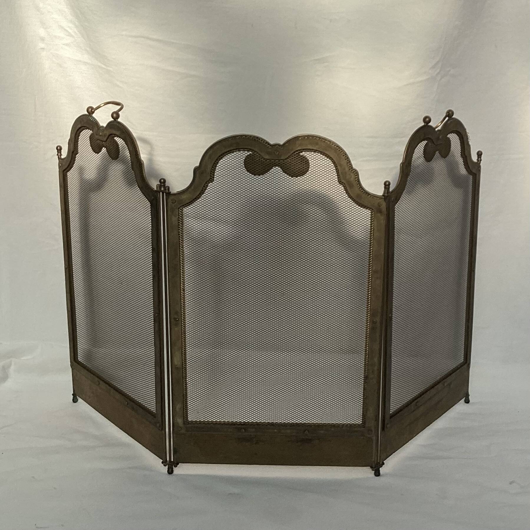 Vintage brass fireplace screen dimension: height -54cm- width -94cm-