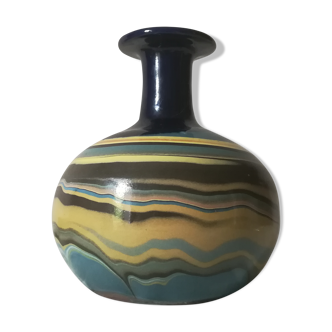 Mud ball vase in melee earth