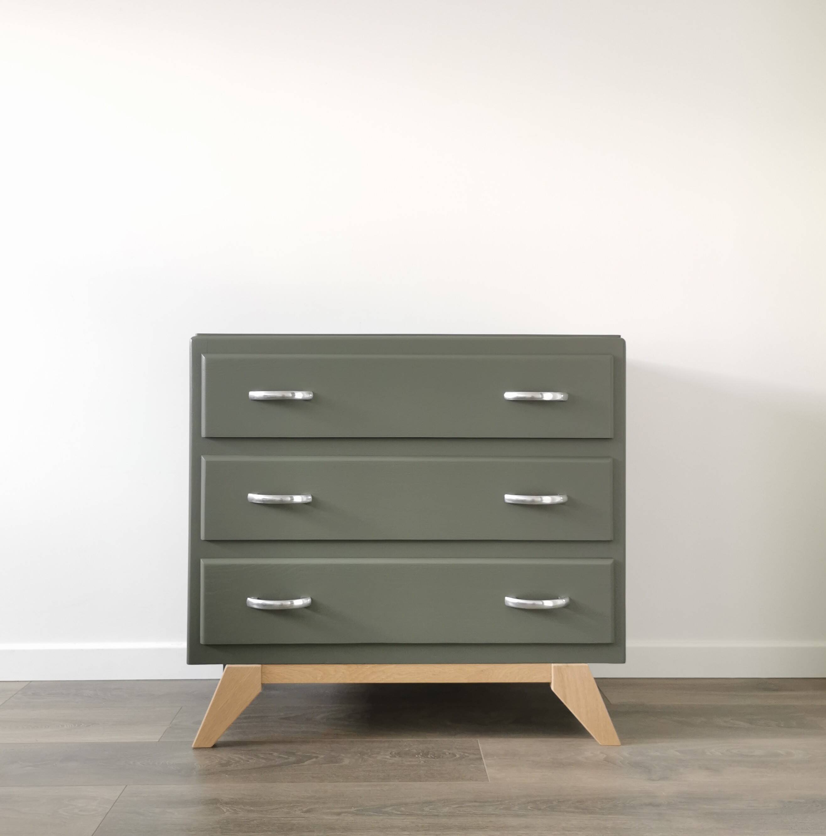 Commode vintage pieds compas