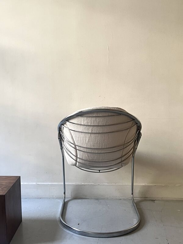 Fauteuil en métal chromé Egg par Gastone Rinaldi, chaise design 1970