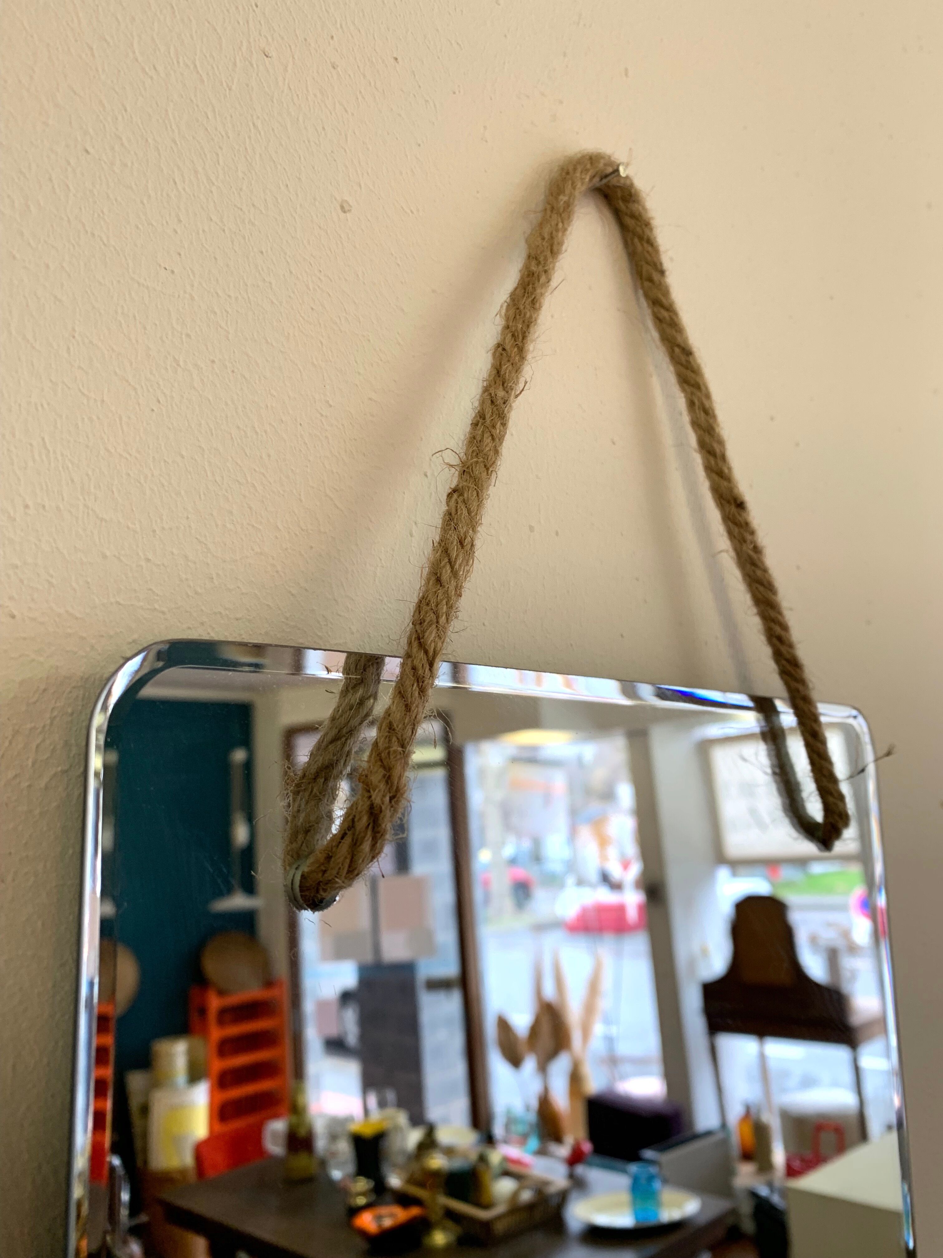 Beveled mirror to hang