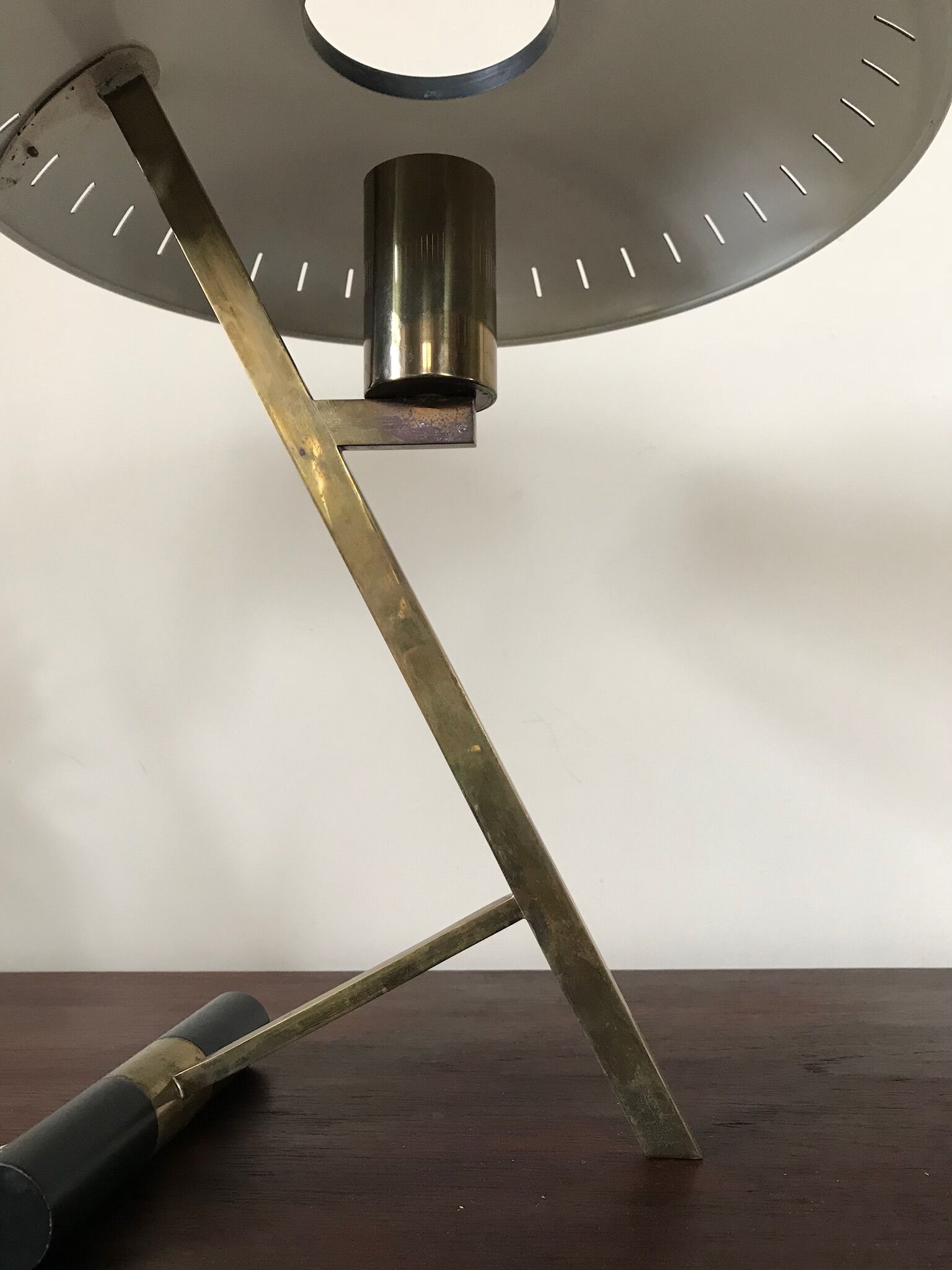 Lampe Z Louis kalff sesign des années 60