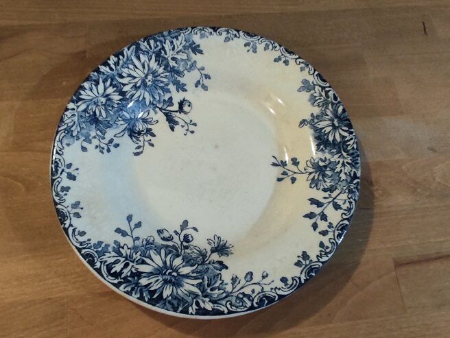 Hollow plate porcelain Gien Autumn flowers