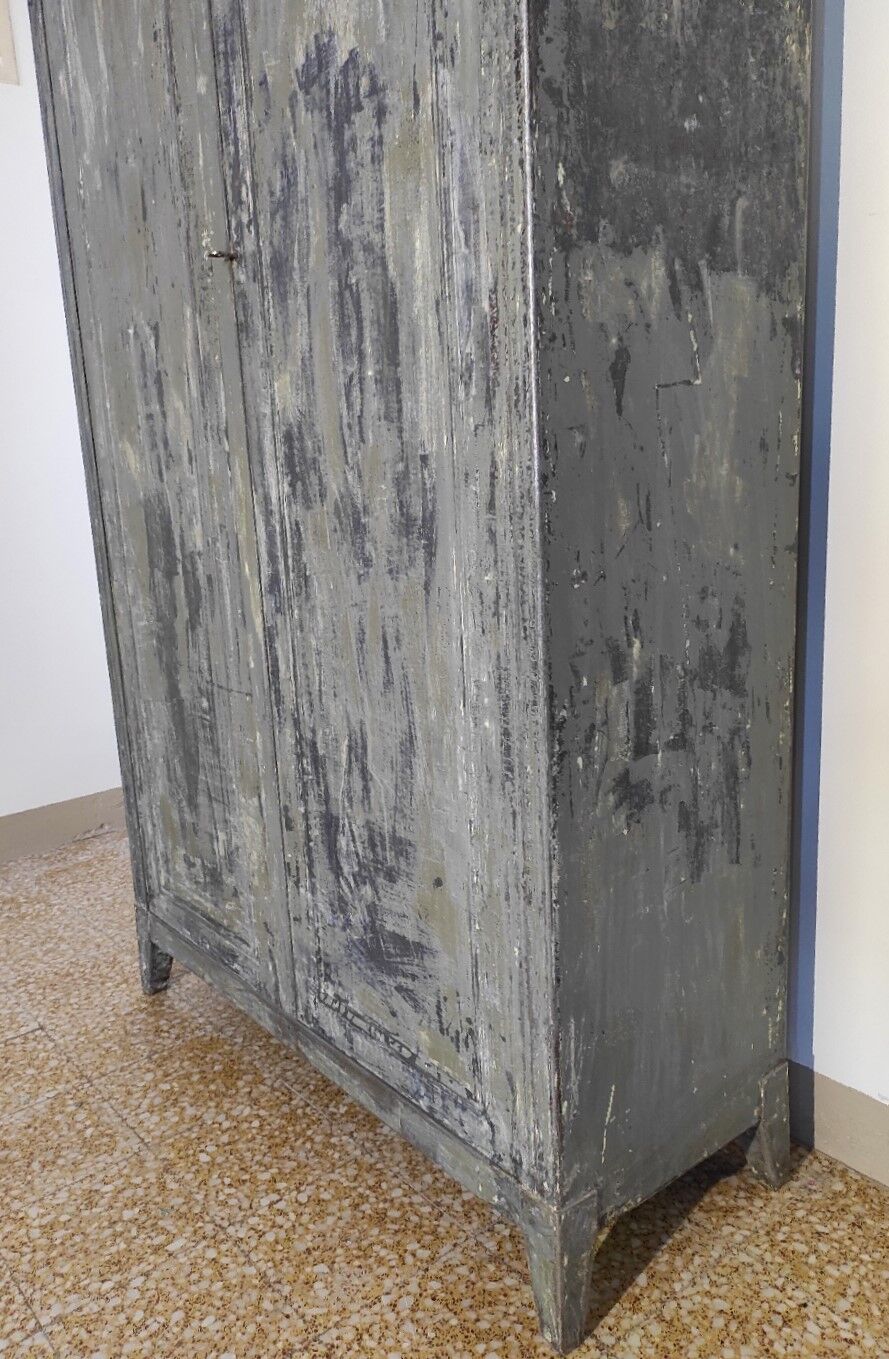 Parisian metallic wardrobe " Bauche "